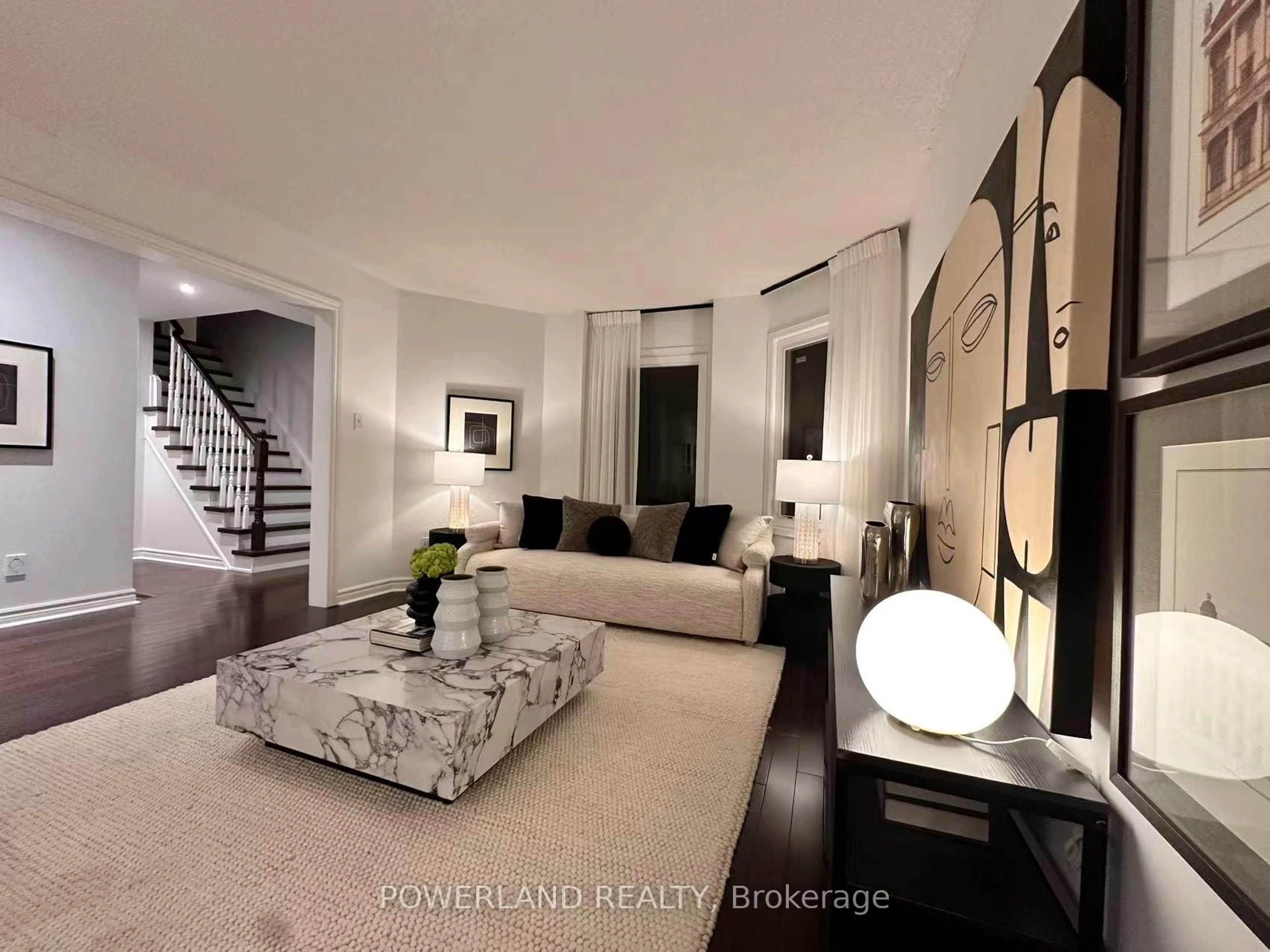 Living room with furniture, unknown for 270 Bernard Ave, Richmond Hill Ontario L4S 1E1