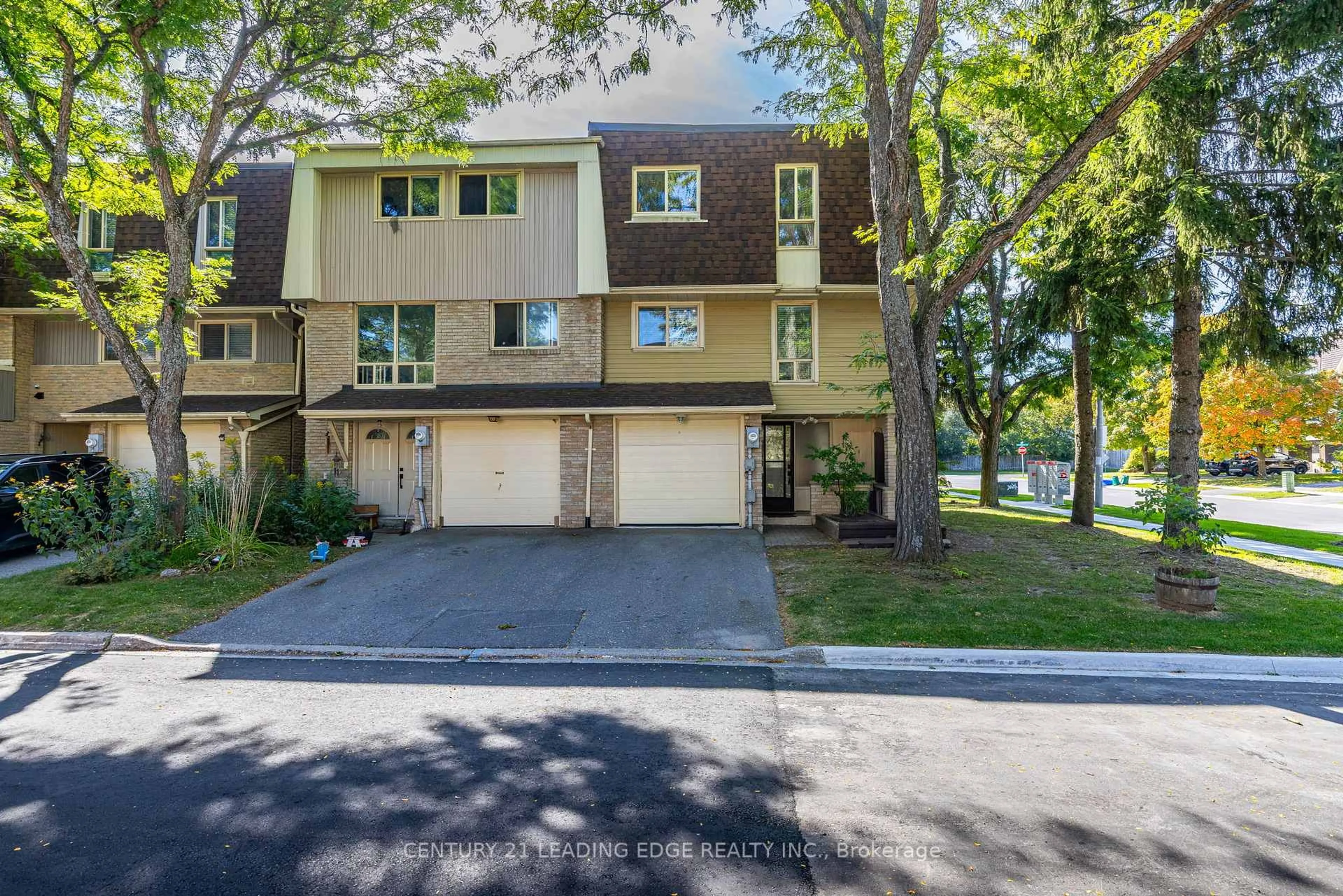 Unknown for 129 POPLAR Cres, Aurora Ontario L4G 3M4