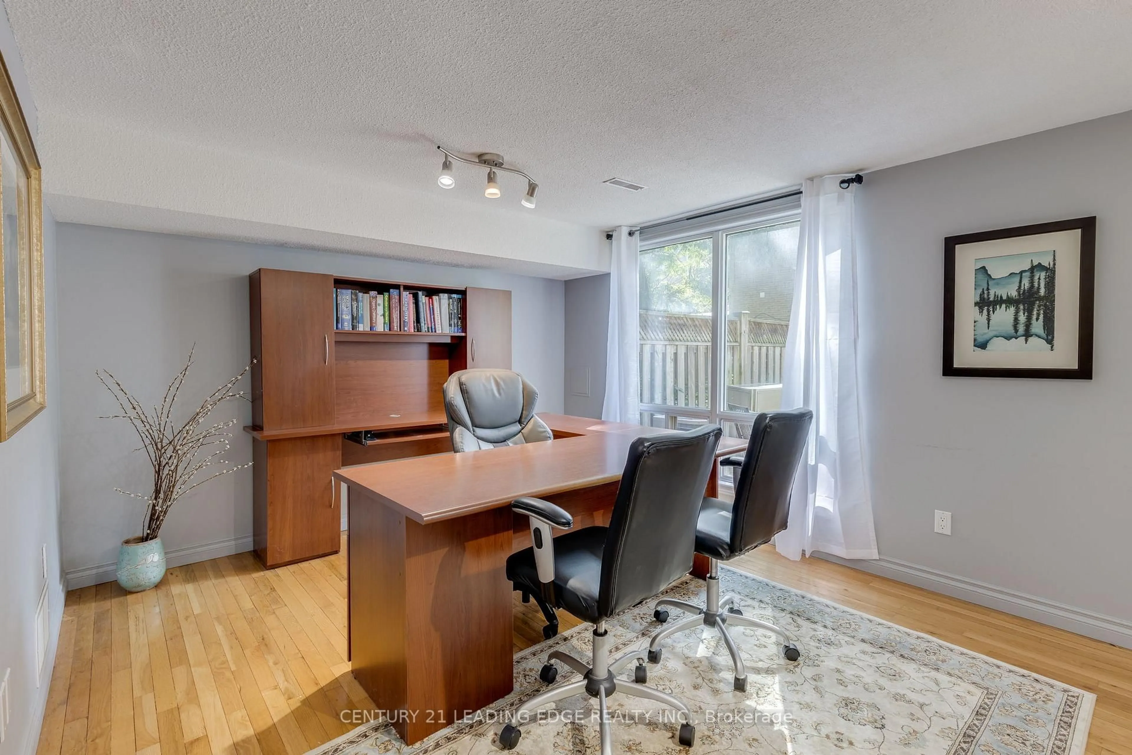 Unknown for 129 POPLAR Cres, Aurora Ontario L4G 3M4