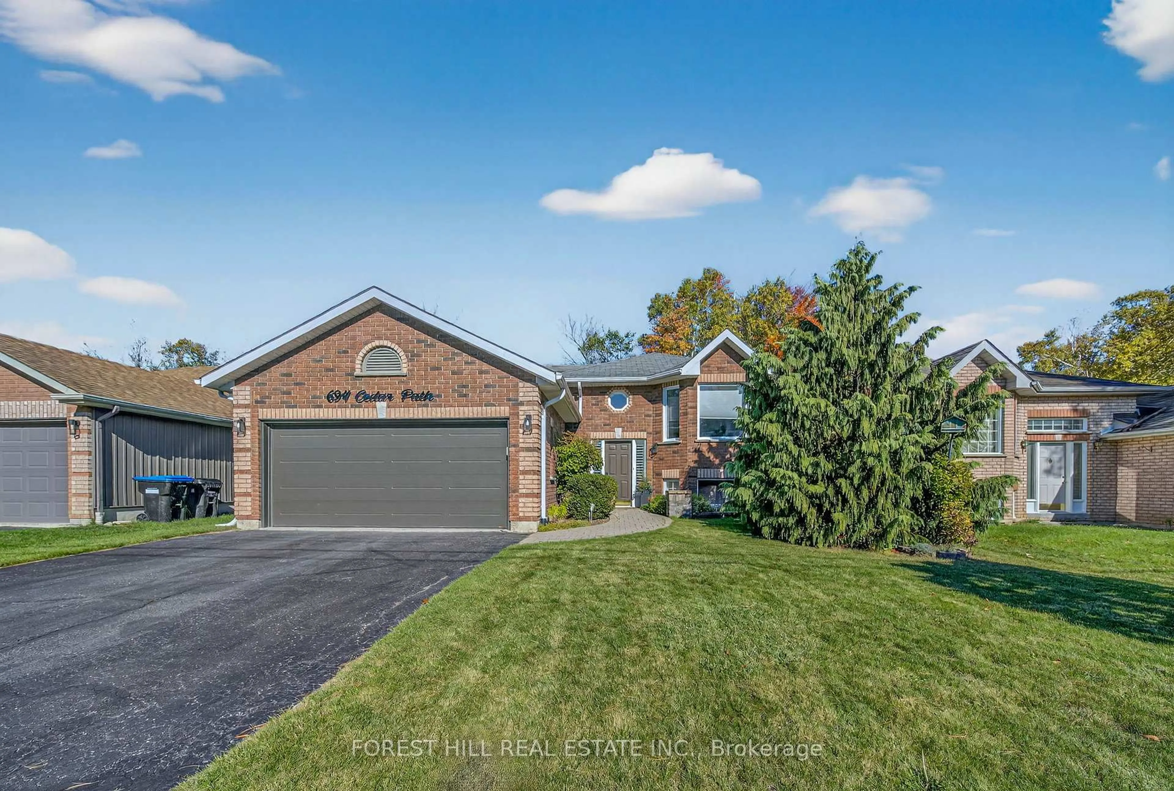 Home with brick exterior material, street for 694 Cedar Path, Innisfil Ontario L9S 2H6