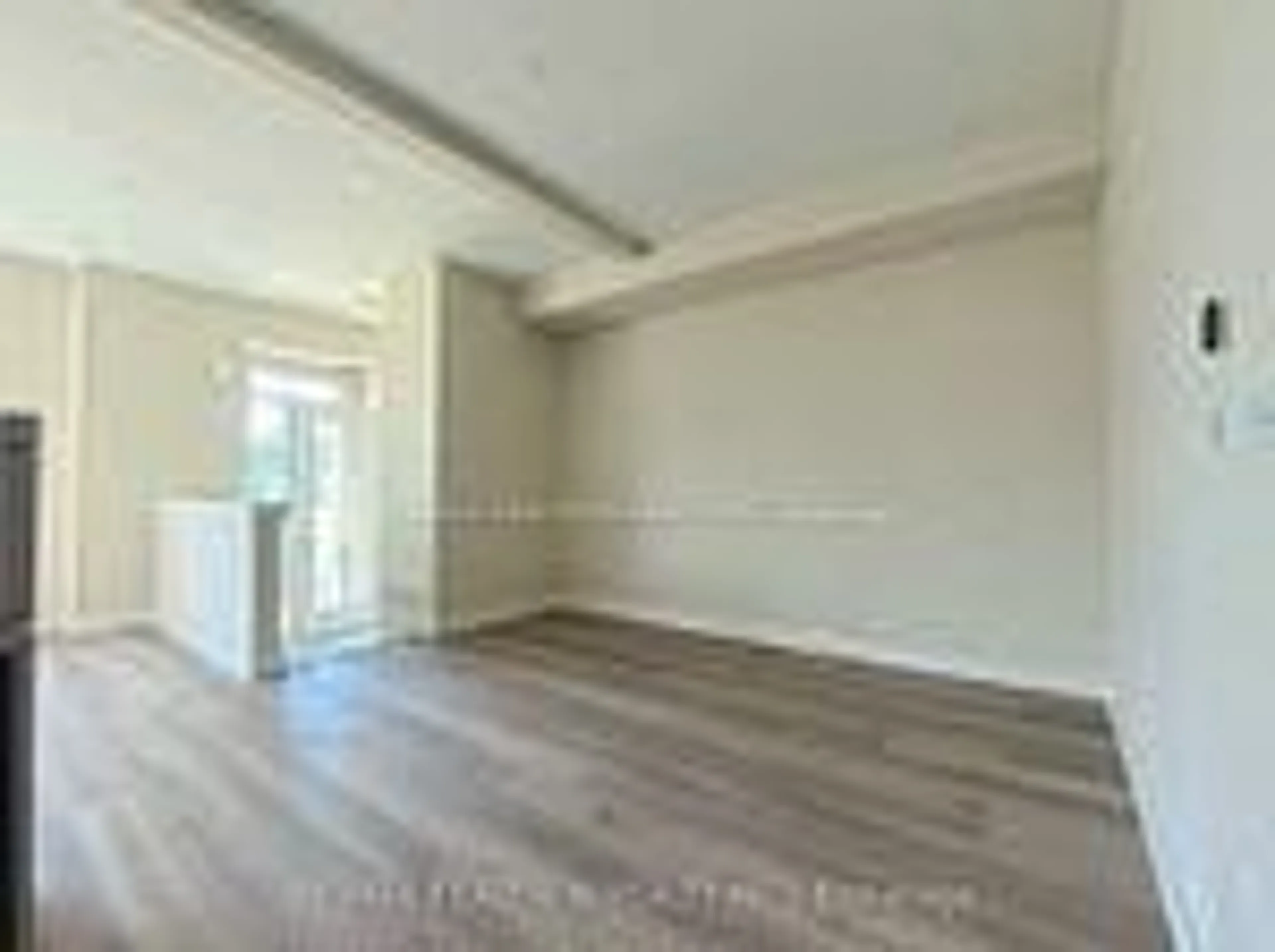A pic of a room for 344 King Rd, Richmond Hill Ontario L4E 1N5