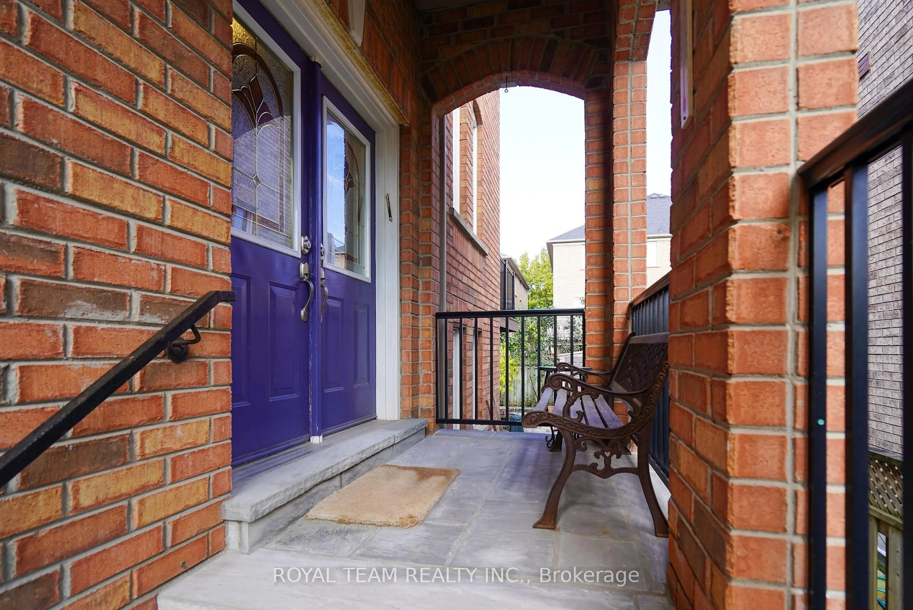 Unknown for 76 Sassafras Circ, Vaughan Ontario L4J 8M9