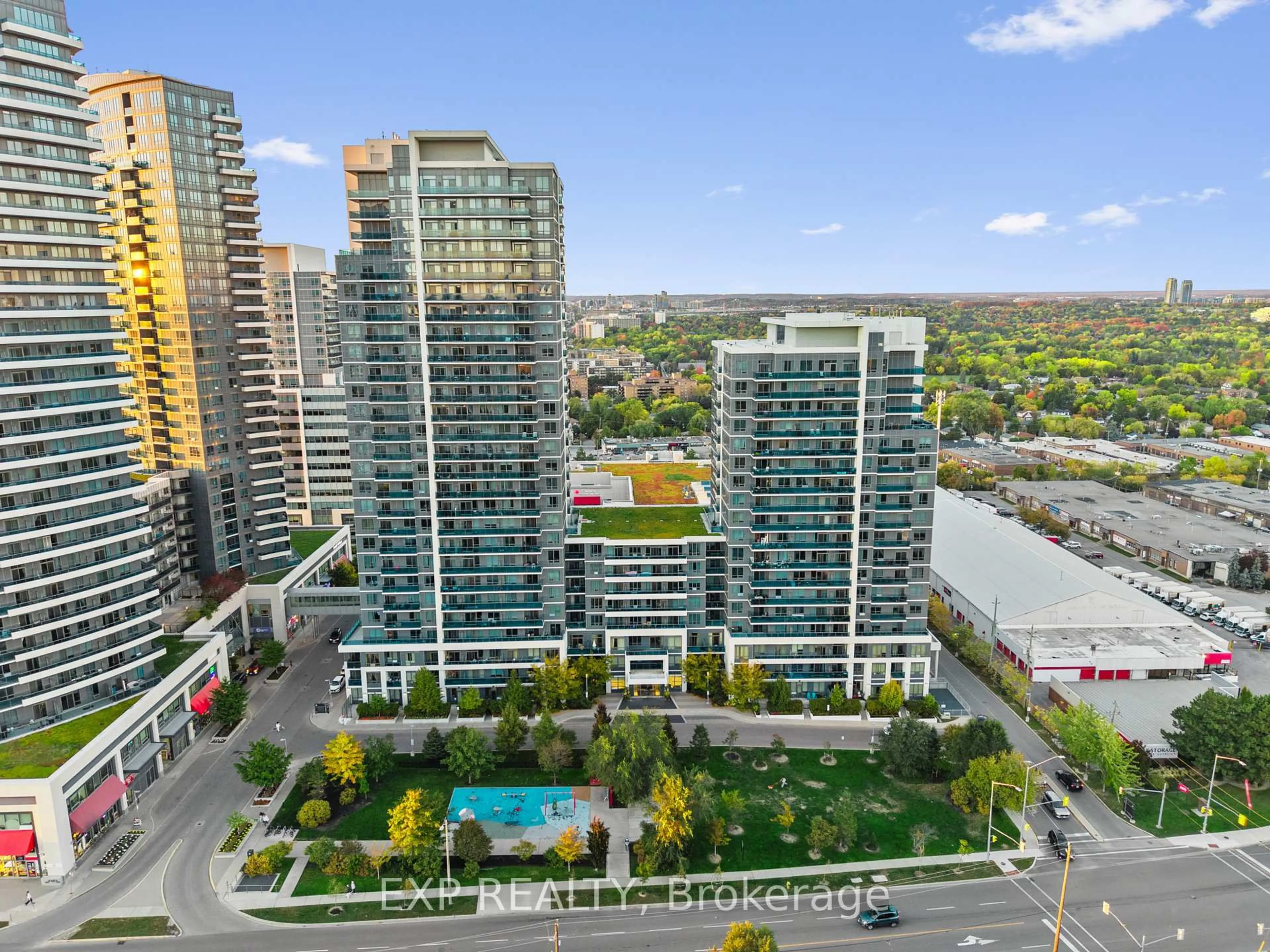 A pic from outside/outdoor area/front of a property/back of a property/a pic from drone, city buildings view from balcony for 7167 Yonge St #1011, Markham Ontario L3T 0E1