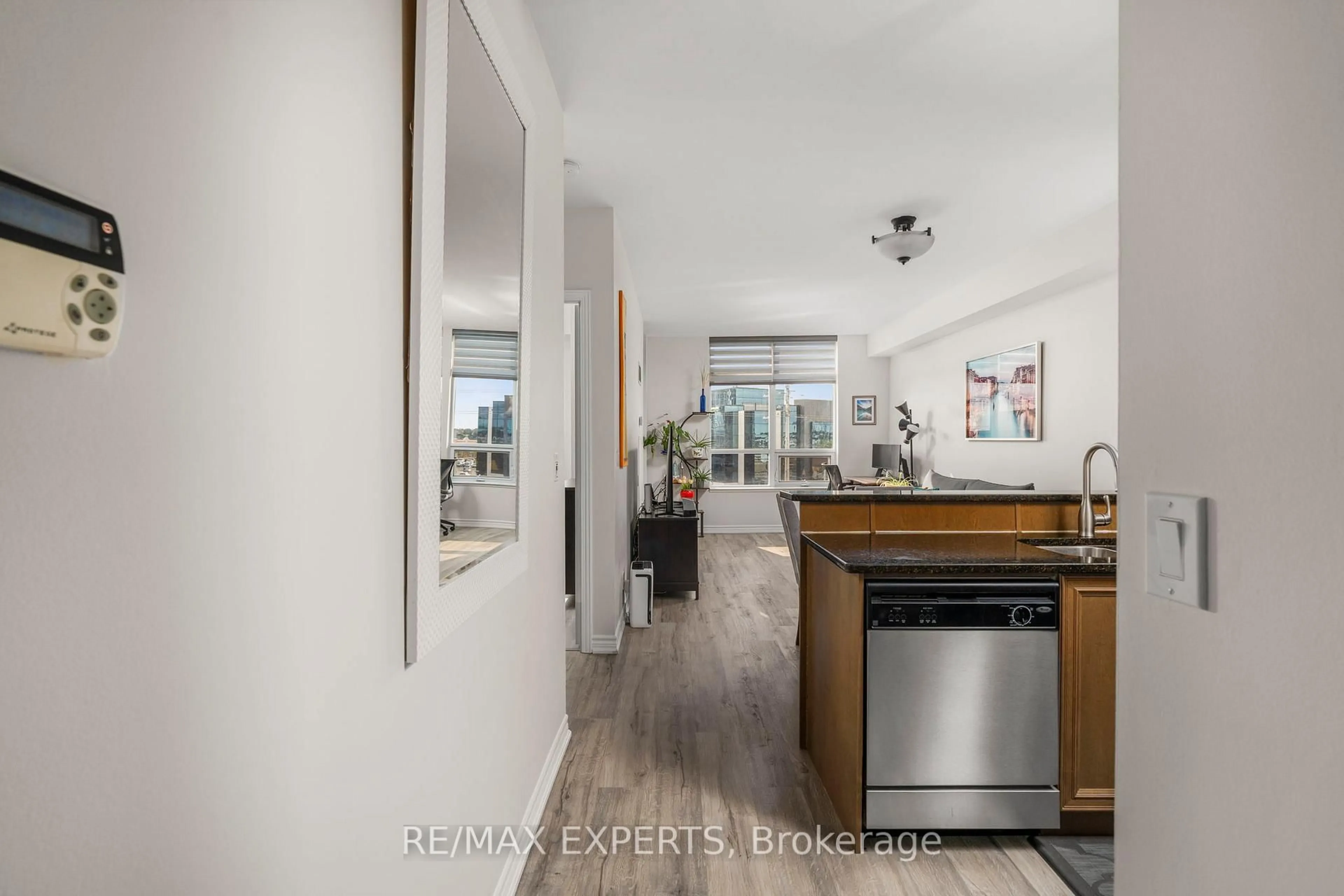 Open concept kitchen, unknown for 9225 Jane St #515, Vaughan Ontario L6A 0J7