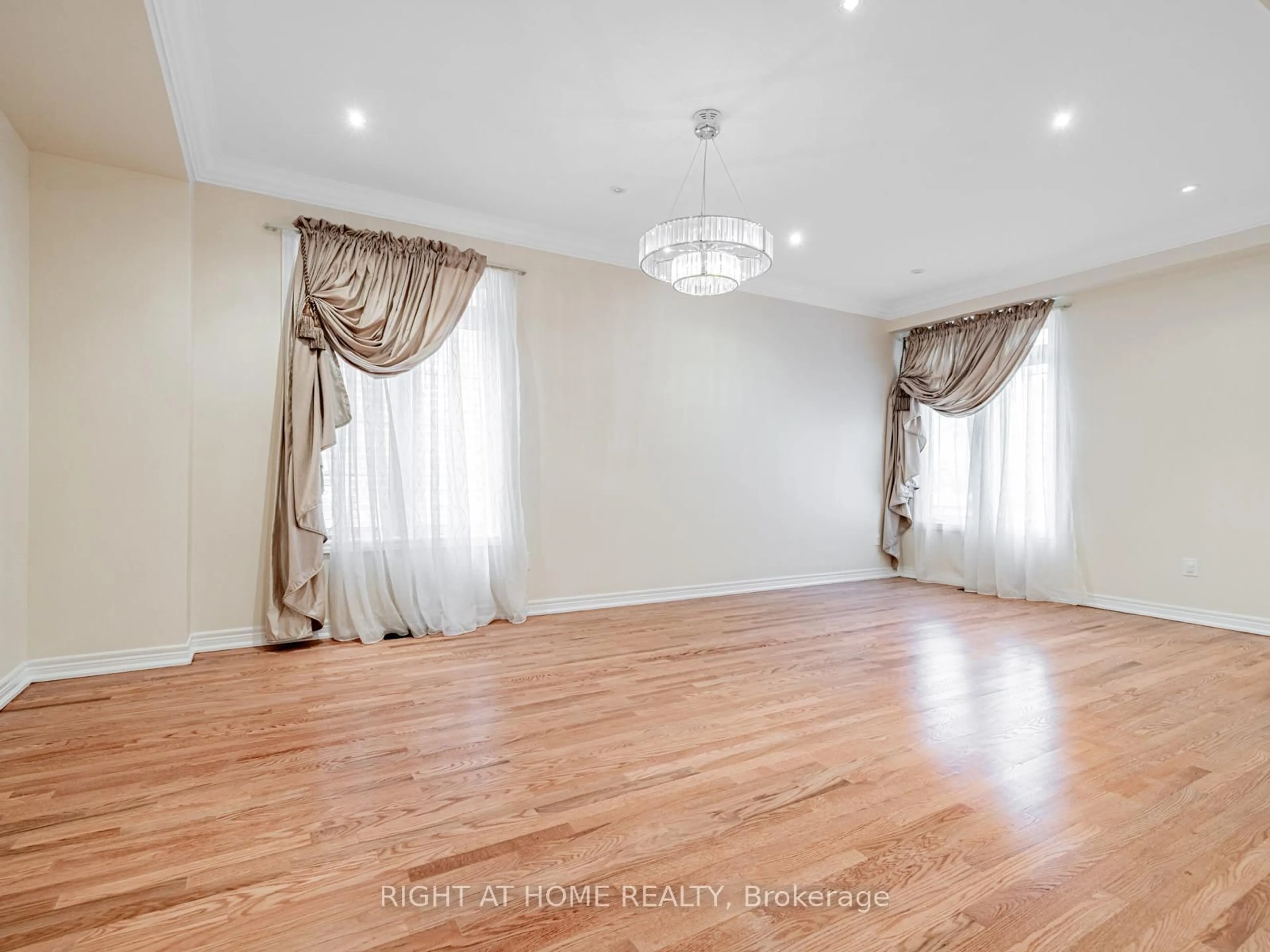 A pic of a room for 67 Timna Cres, Vaughan Ontario L6A 4L7