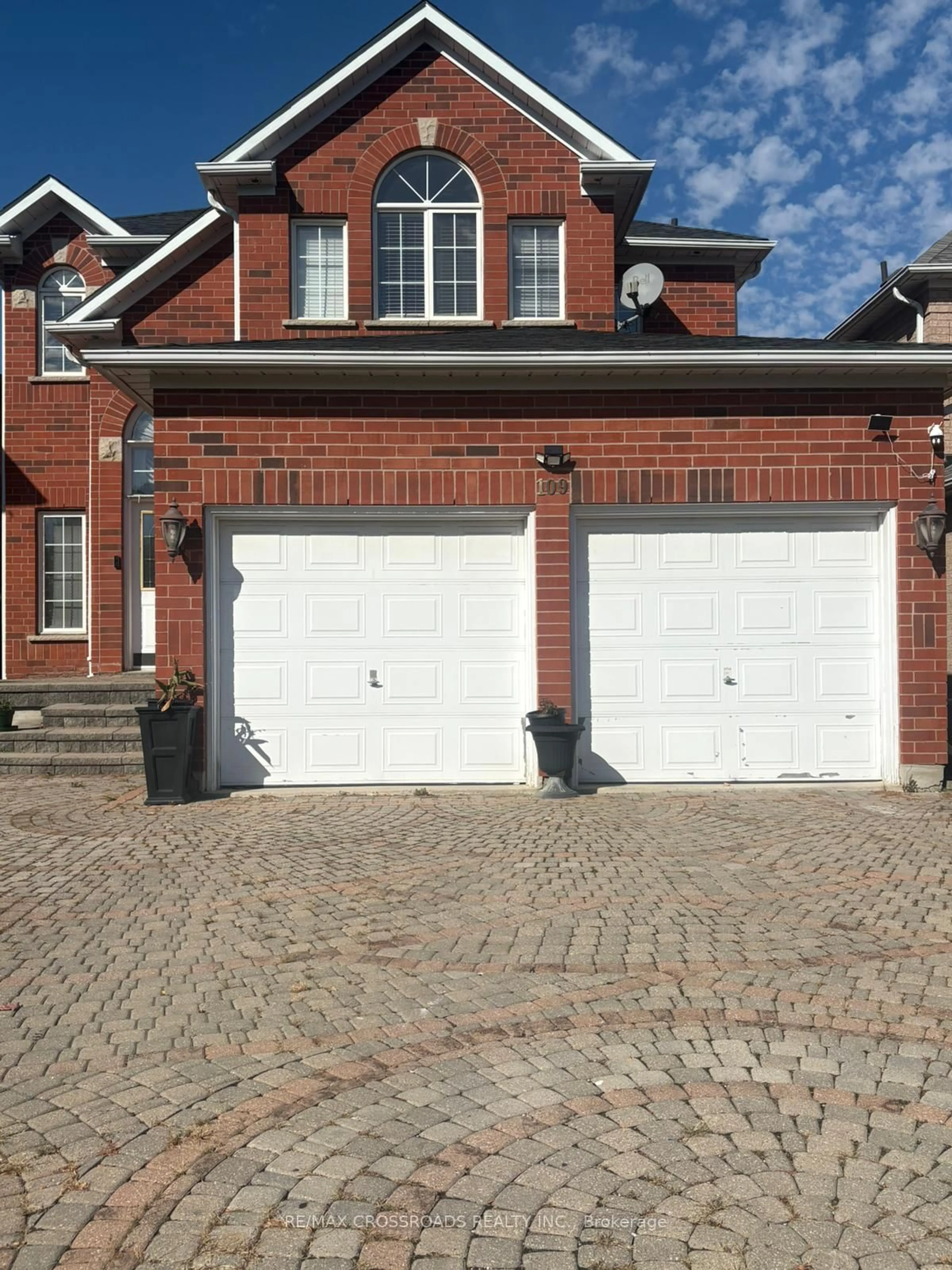 Home with brick exterior material, street for 109 Hollybush Dr, Vaughan Ontario L6A 2H3