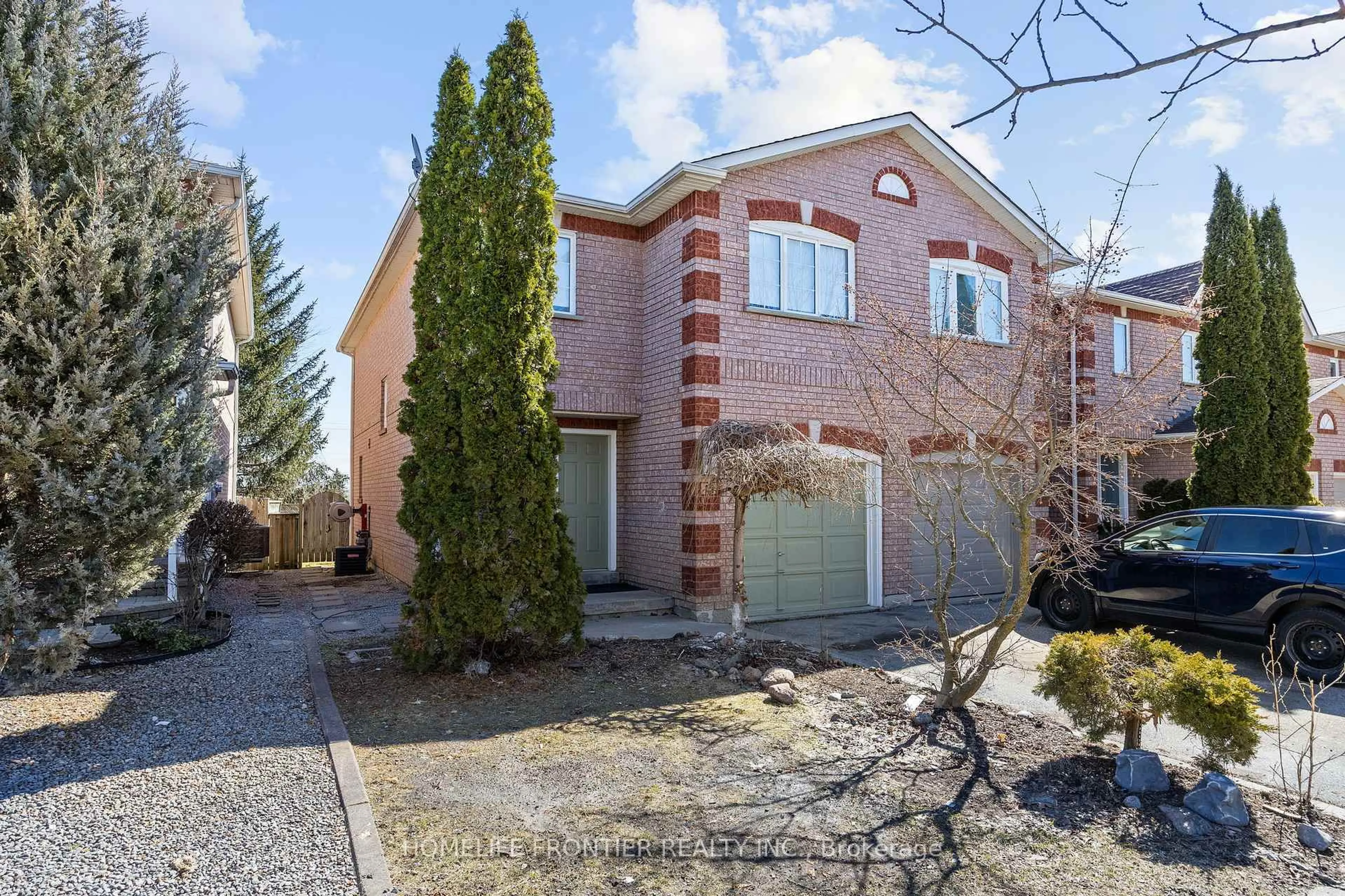 Home with brick exterior material, street for 21 Lancaster Crt, Georgina Ontario L4P 4A1