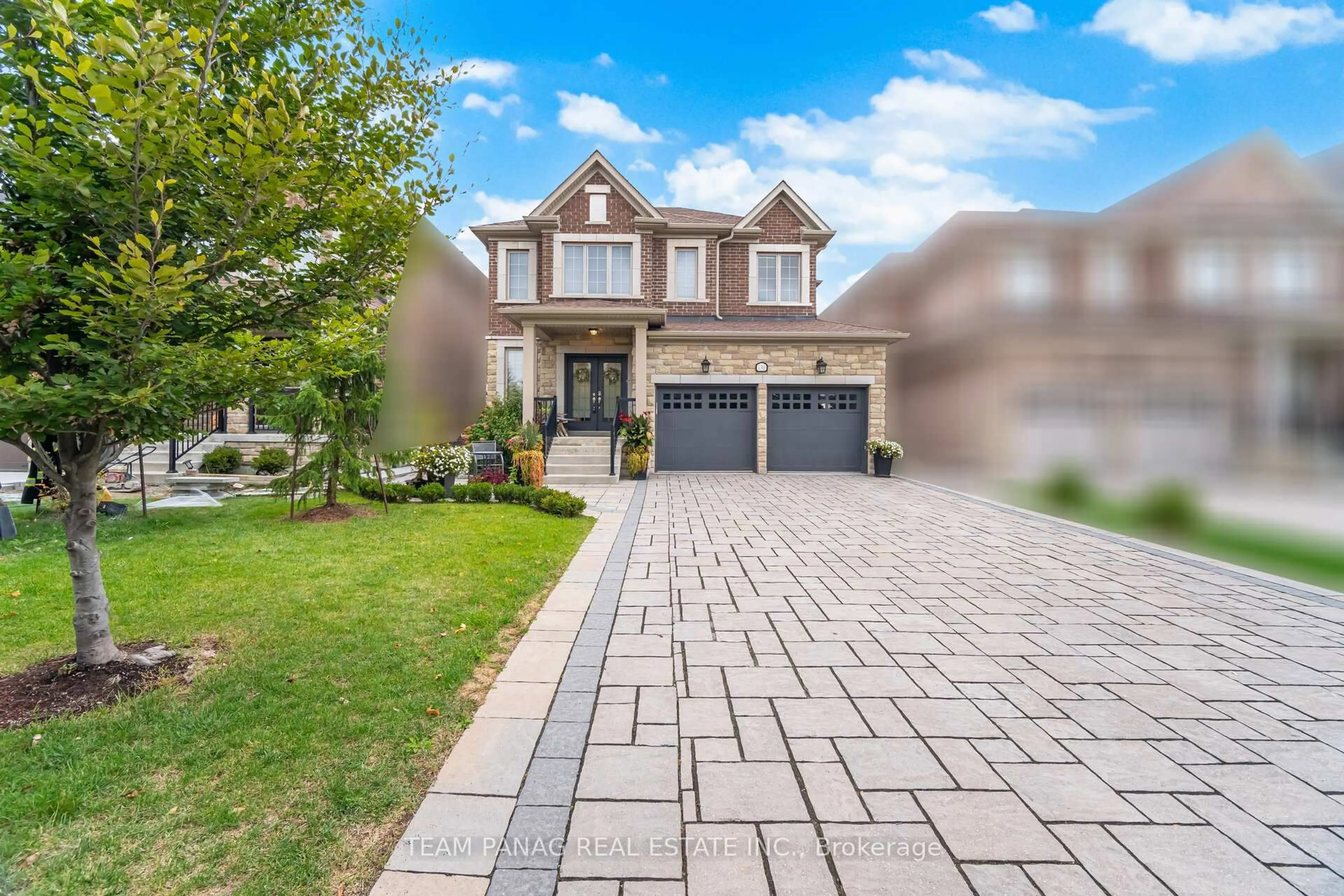 Home with brick exterior material, street for 130 Torrey Pines Rd, Vaughan Ontario L4H 3N5