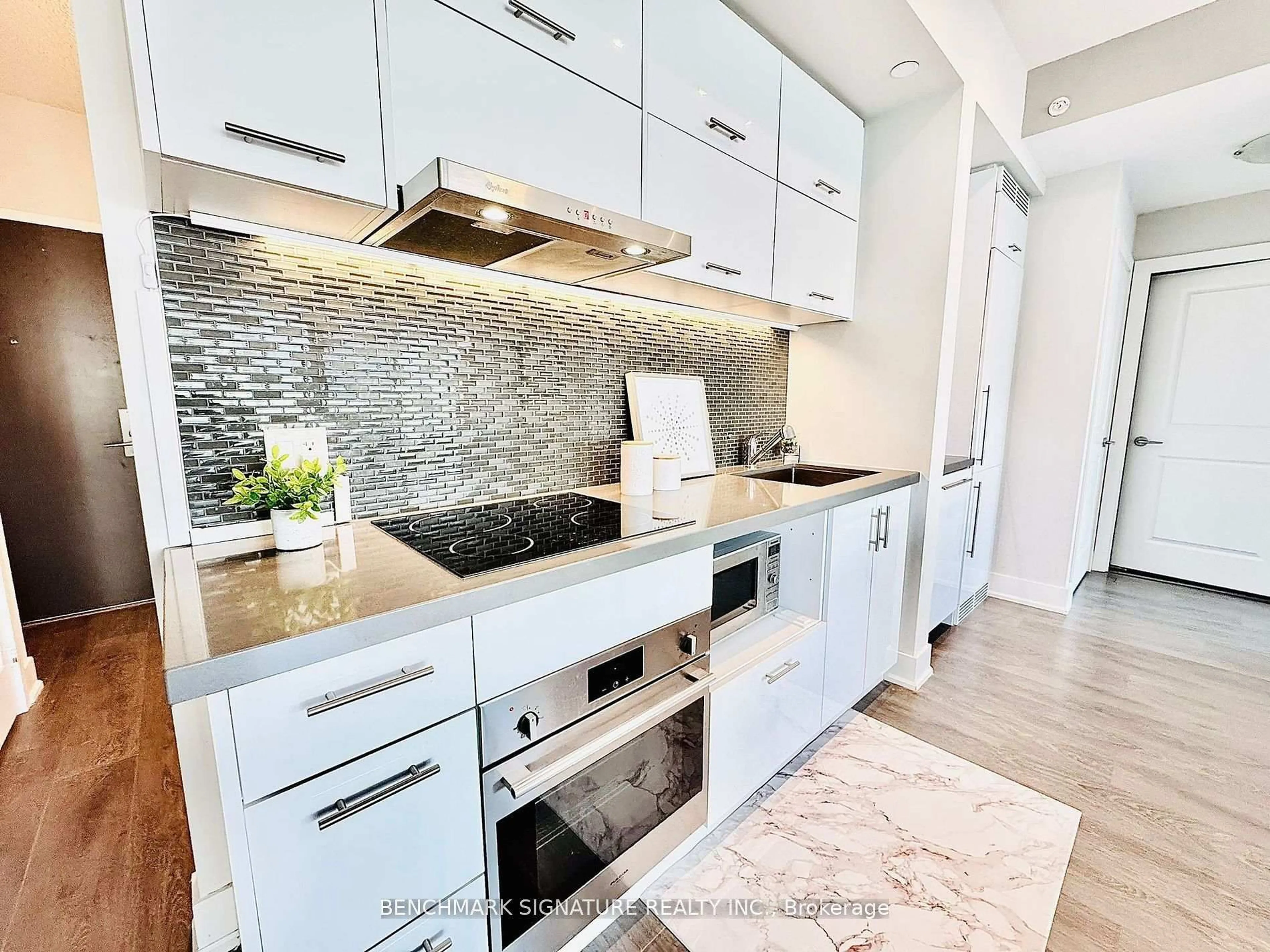 Contemporary kitchen, ceramic/tile floor for 8081 Birchmount Rd #1001J, Markham Ontario L6G 0G5