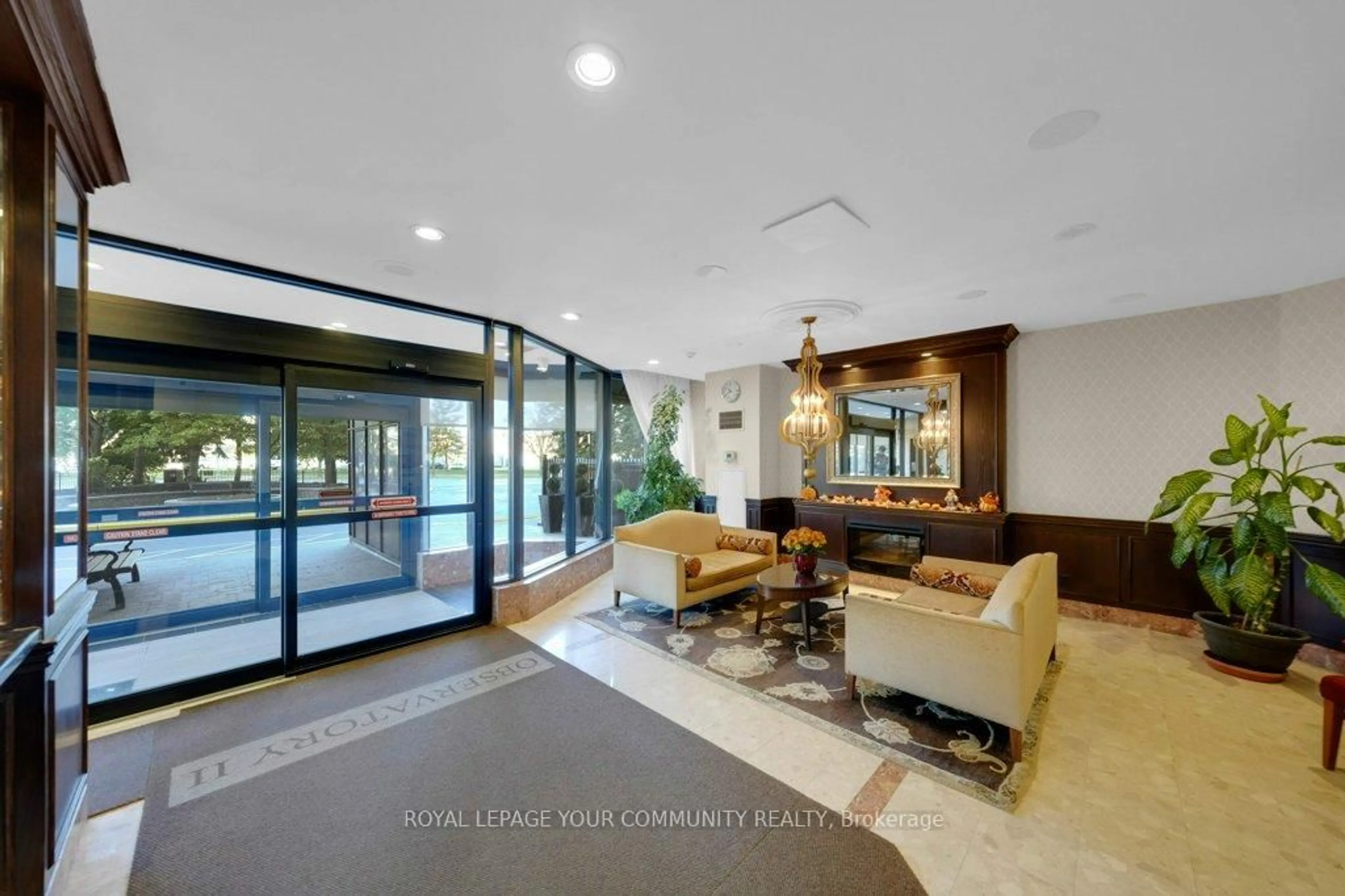 Lobby for 33 Weldrick Rd #1407, Richmond Hill Ontario L4C 8W4
