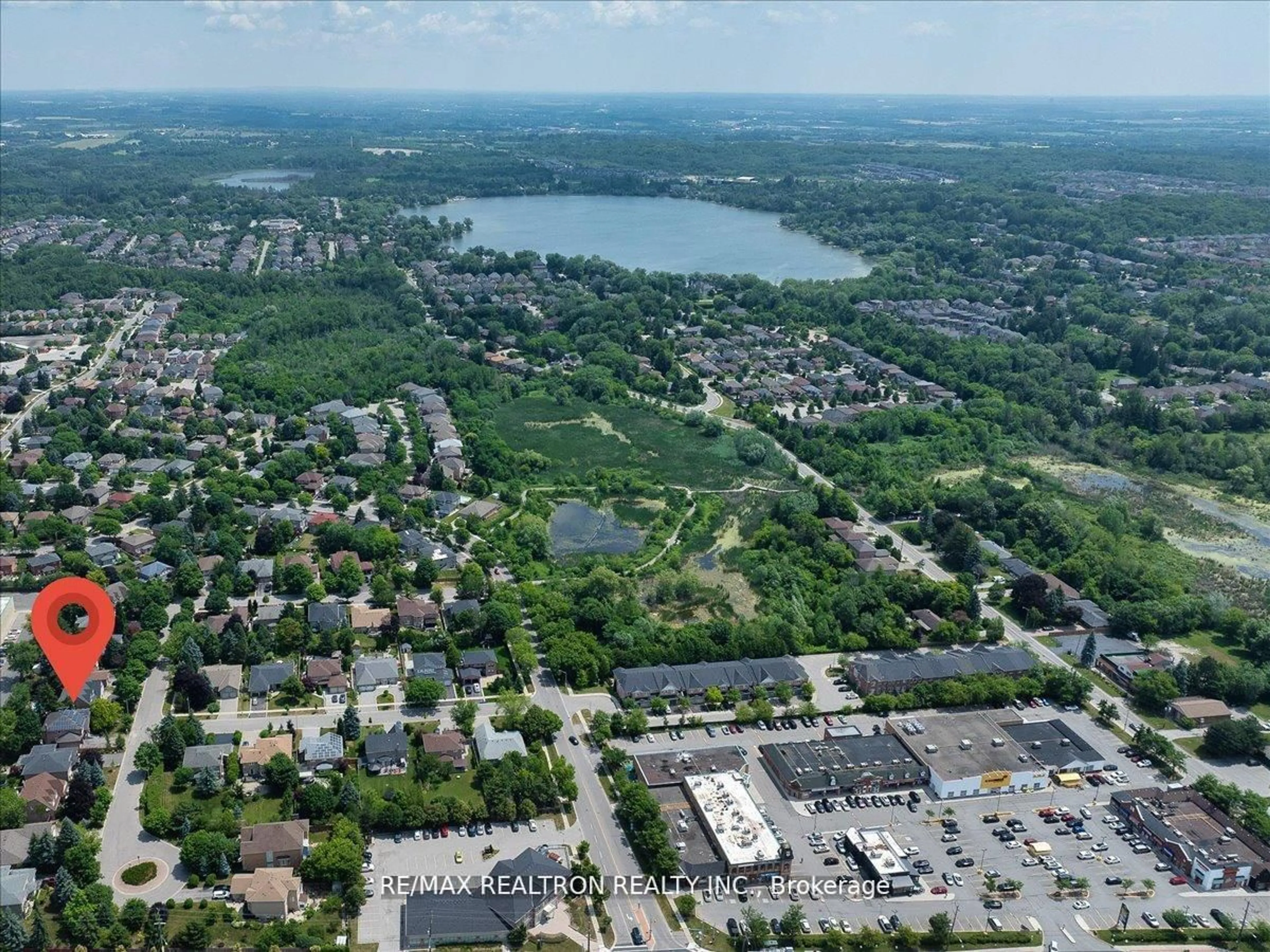 A pic from outside/outdoor area/front of a property/back of a property/a pic from drone, water/lake/river/ocean view for 29 Westbourne Crt, Richmond Hill Ontario L4E 2K8