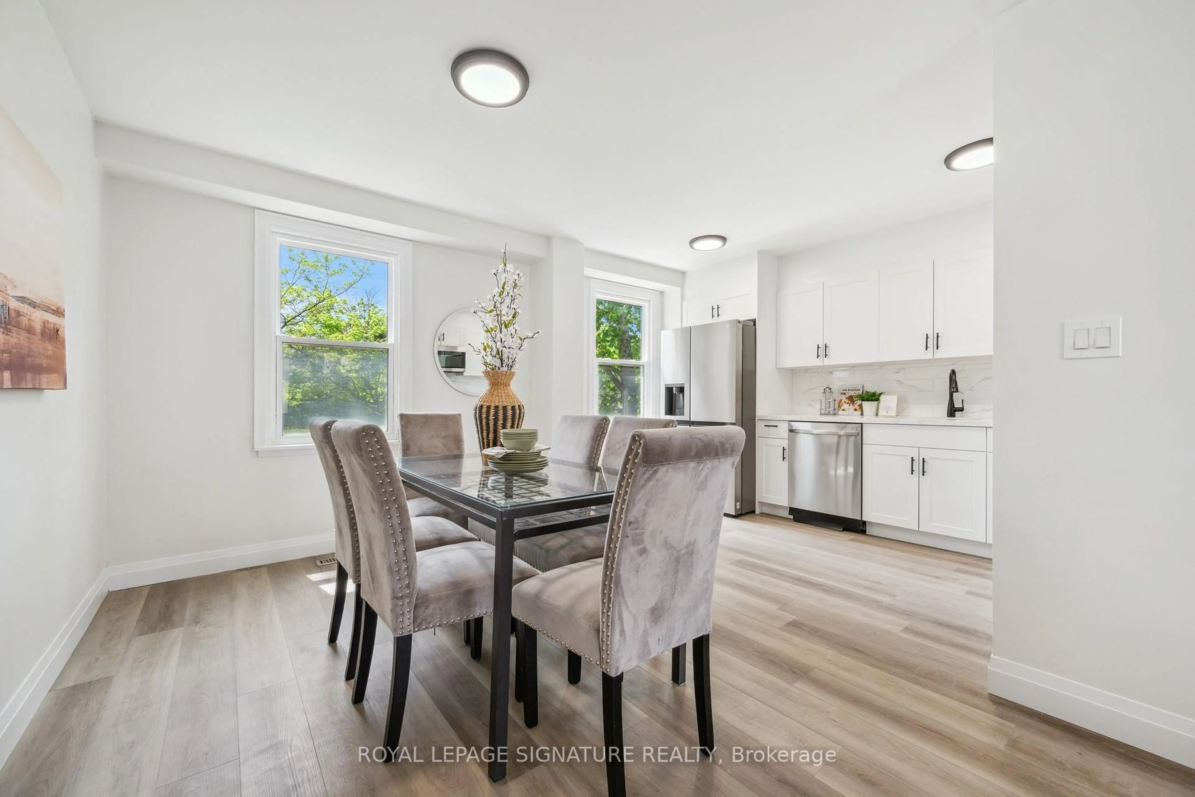 Open concept kitchen, unknown for 1856 John St, Markham Ontario L3T 1Z1