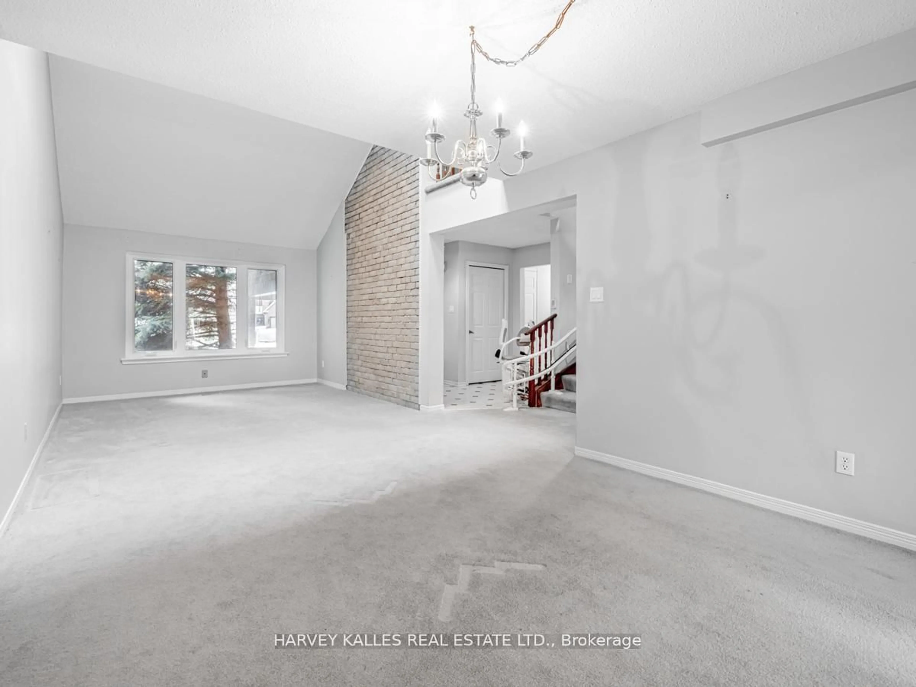 Unknown for 18 Finlayson Crt, Vaughan Ontario L4J 3B8