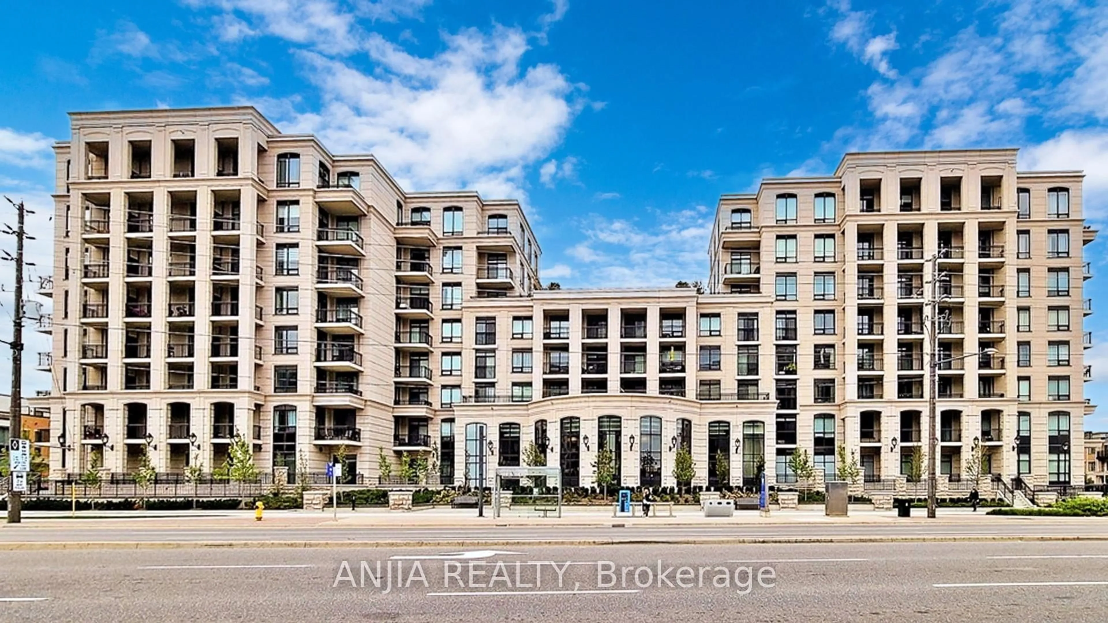 Blurry image for 268 Buchanan Dr #219W, Markham Ontario L3R 8G9