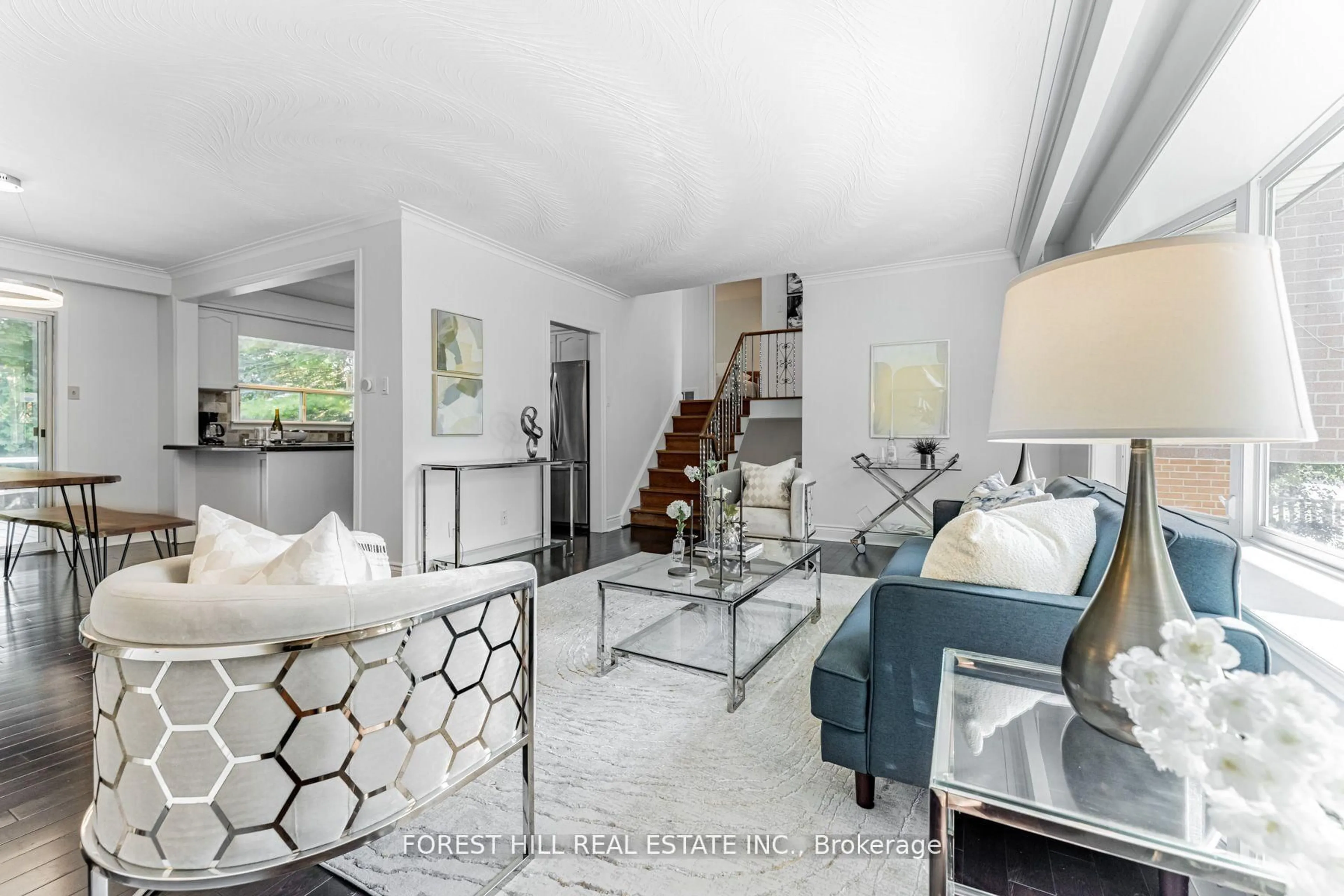 Living room with furniture, unknown for 4 Dalmeny Rd, Markham Ontario L3T 1L9