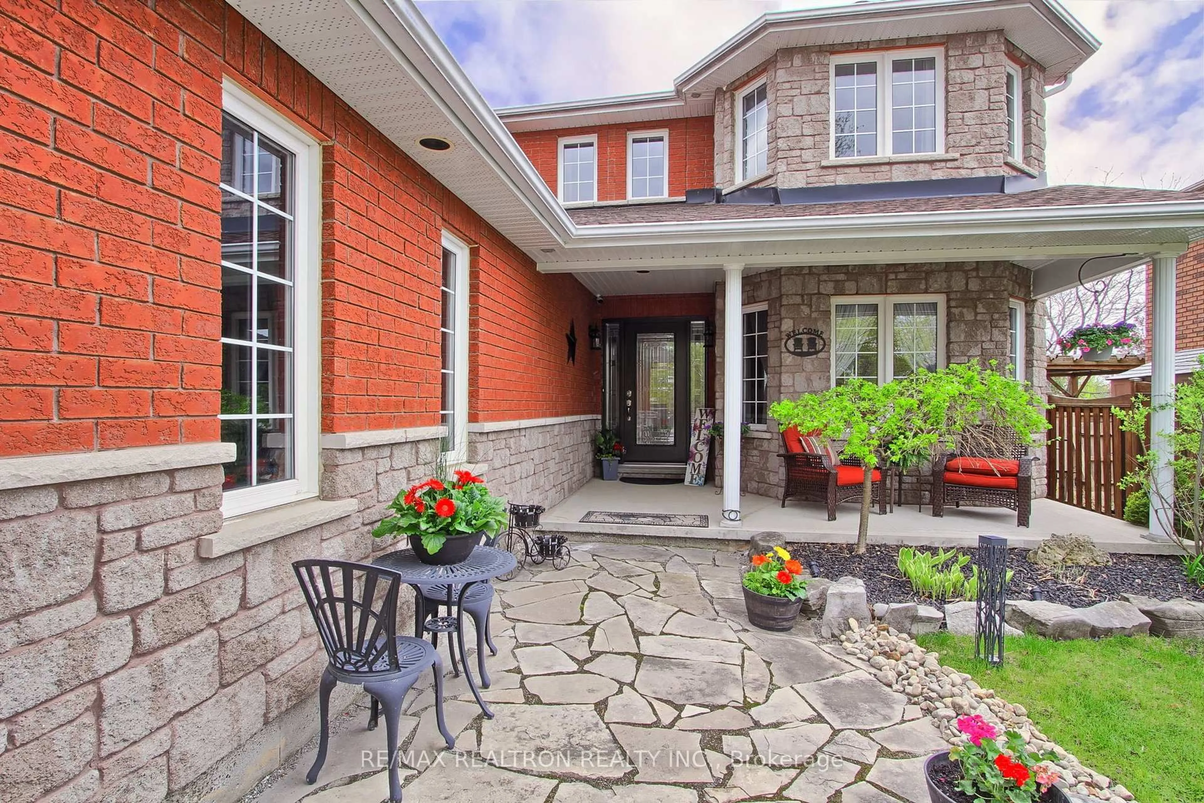 Home with brick exterior material, street for 31 Kerfoot Cres, Georgina Ontario L4P 4C1