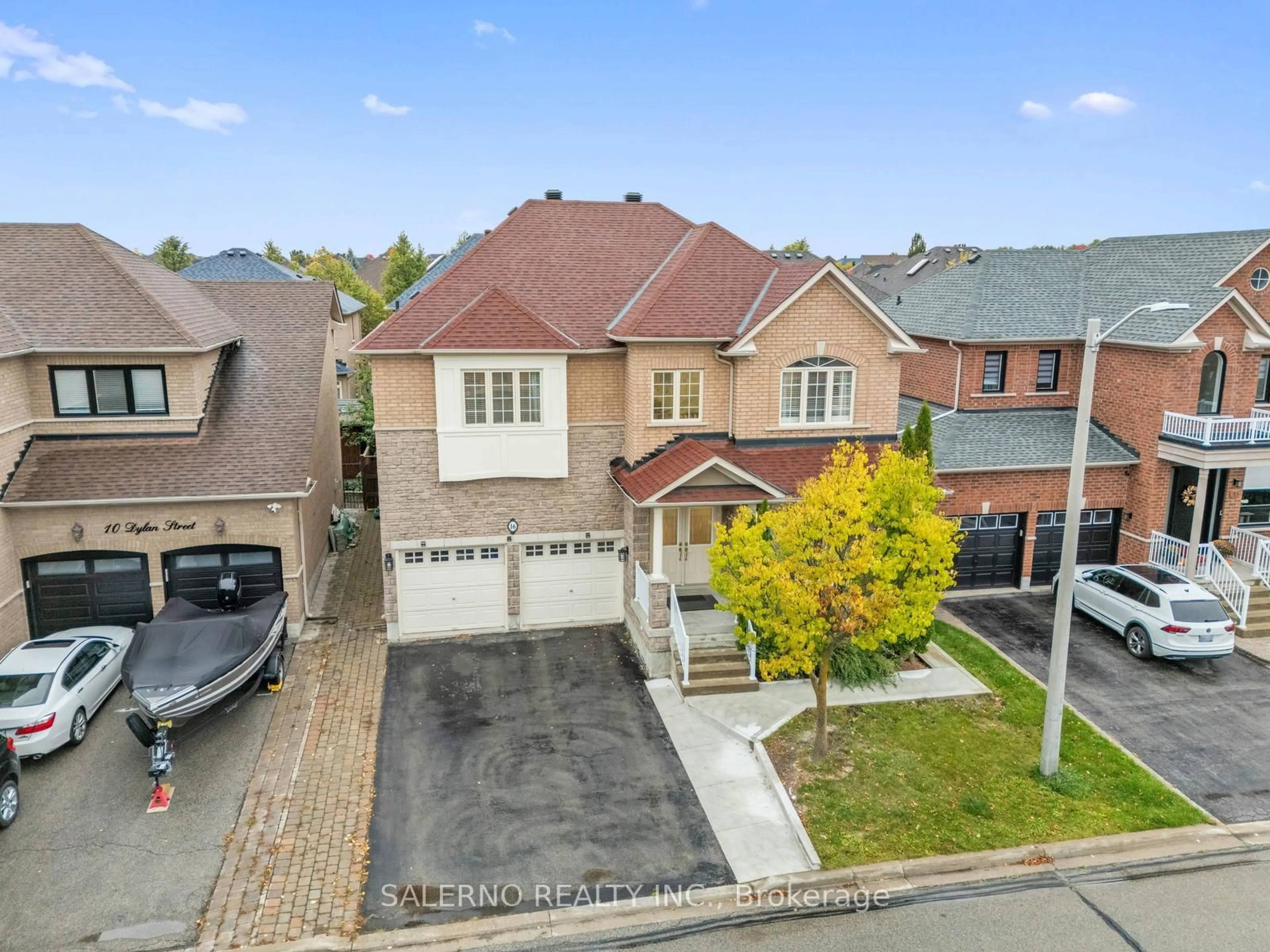 A pic from outside/outdoor area/front of a property/back of a property/a pic from drone, street for 16 Dylan St, Vaughan Ontario L4H 2X6