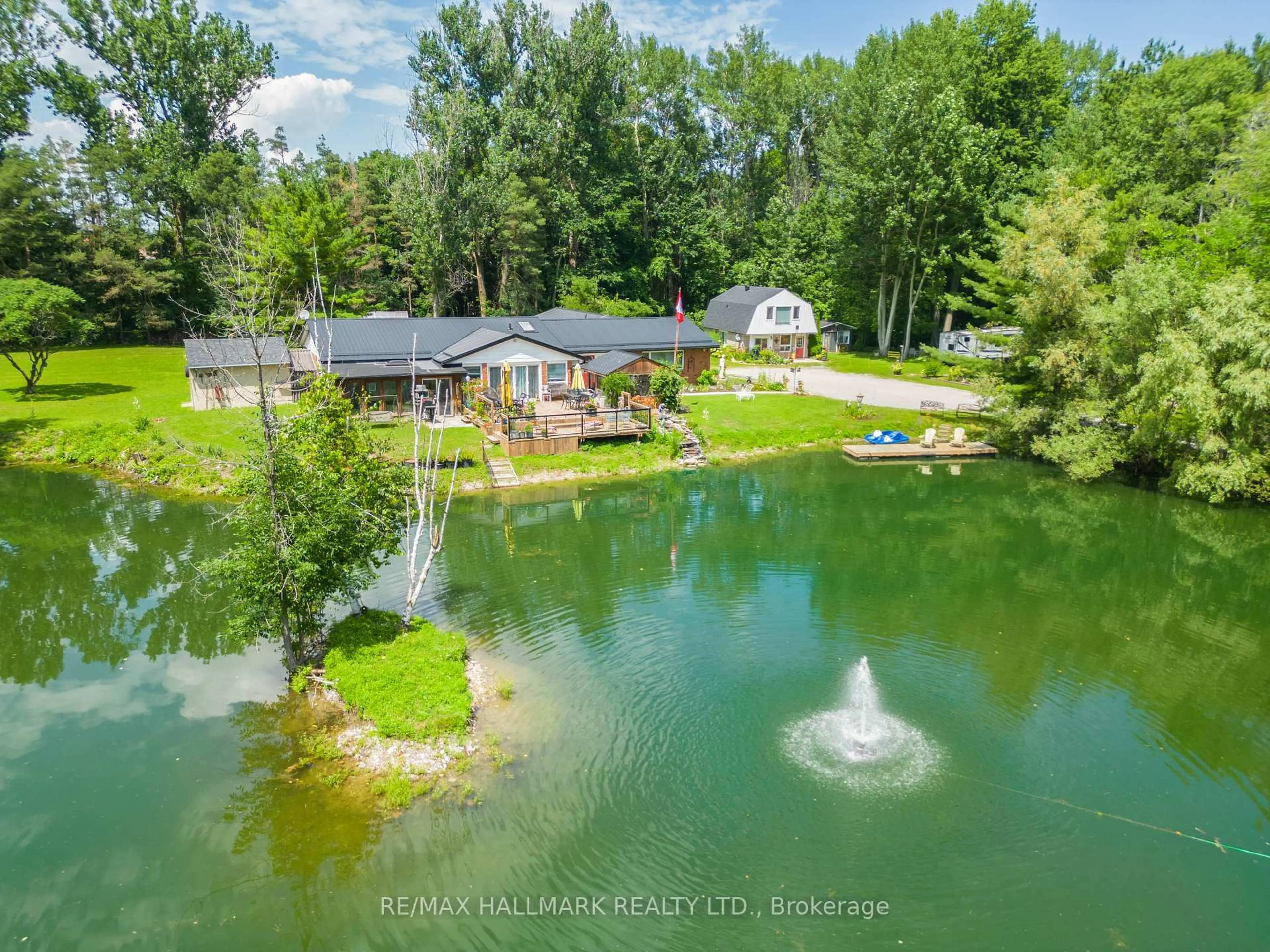 A pic from outside/outdoor area/front of a property/back of a property/a pic from drone, water/lake/river/ocean view for 1114 Goshen Rd, Innisfil Ontario L9S 2M5