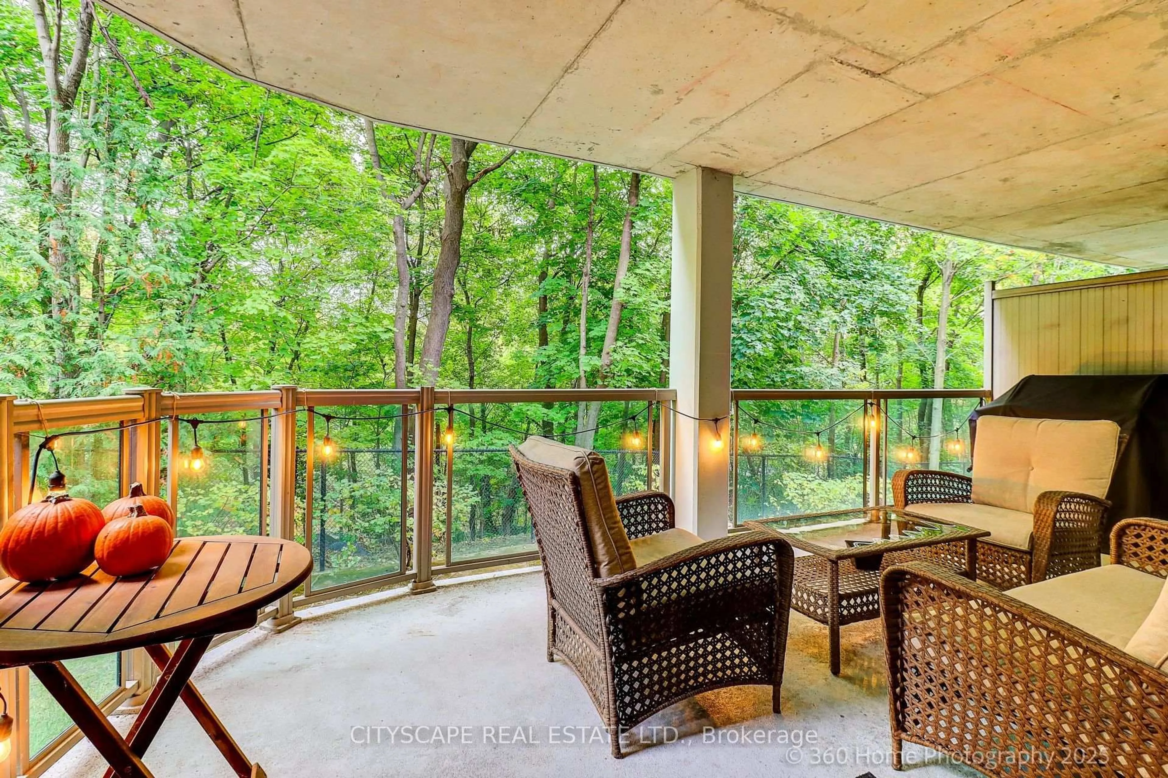 Patio, forest/trees view for 245 Pinegrove Rd #101, Vaughan Ontario L4L 2H7