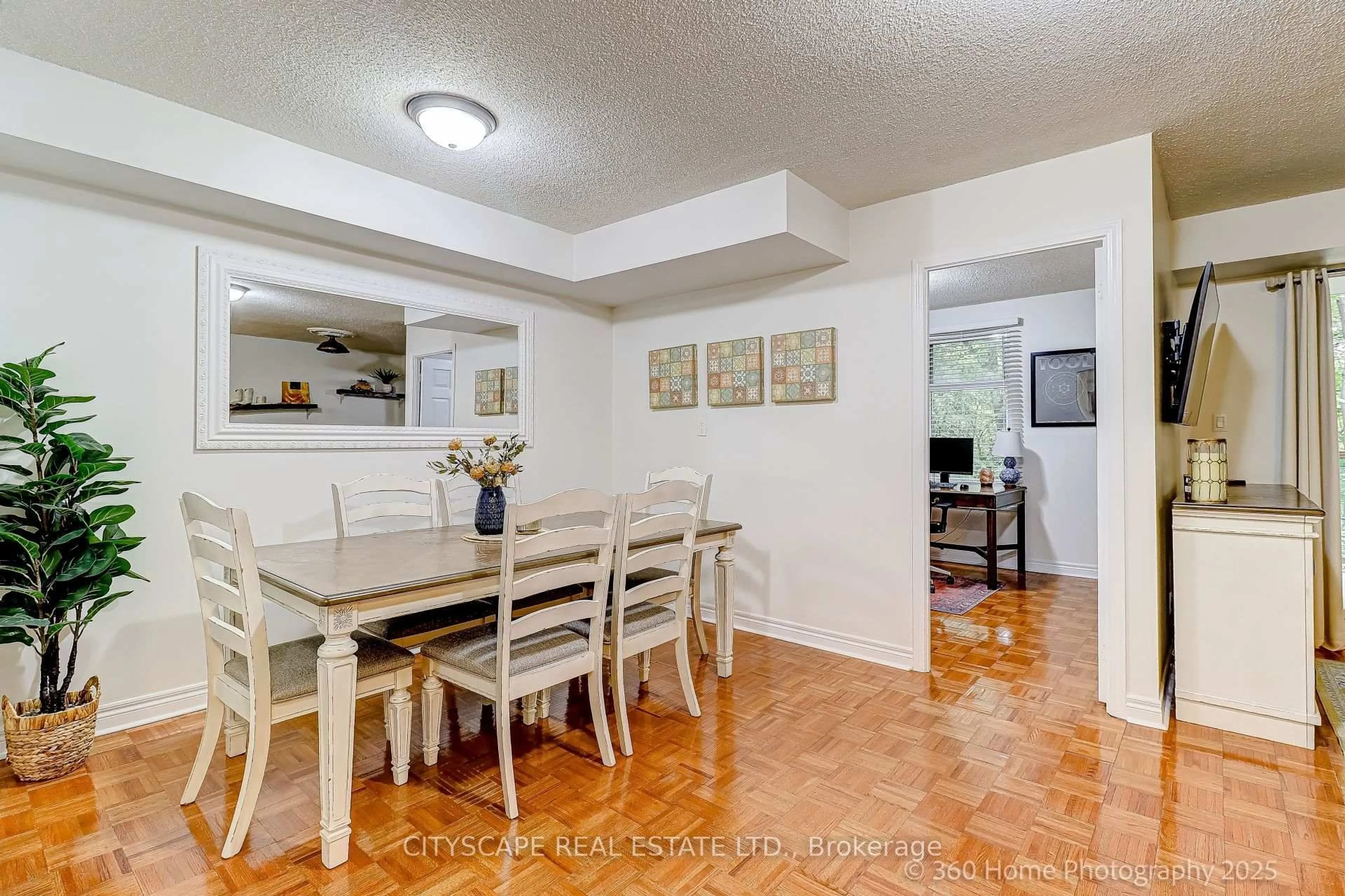 Dining room, unknown for 245 Pinegrove Rd #101, Vaughan Ontario L4L 2H7