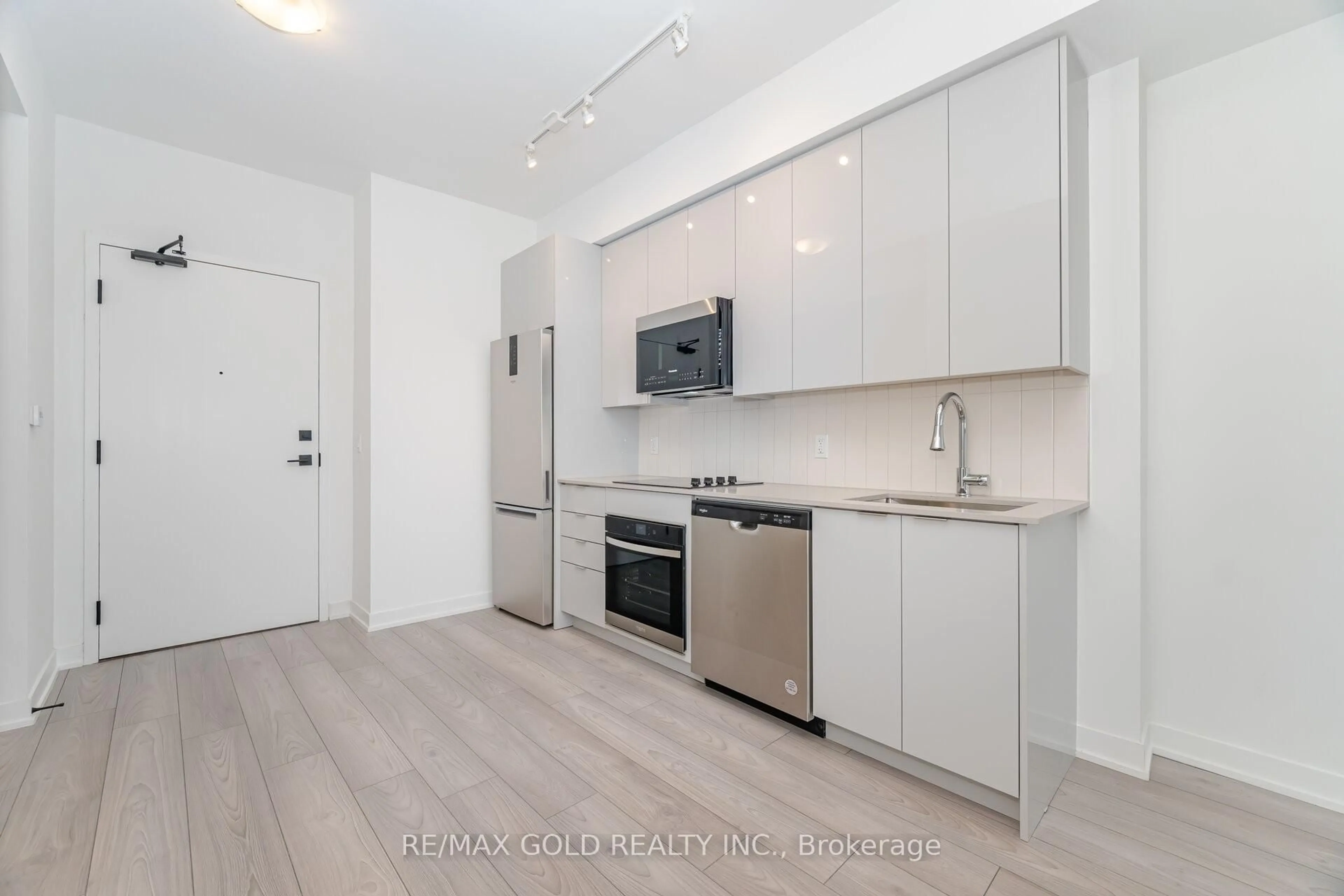 Standard kitchen, unknown for 474 Caldari Rd #311, Vaughan Ontario L4K 0R5