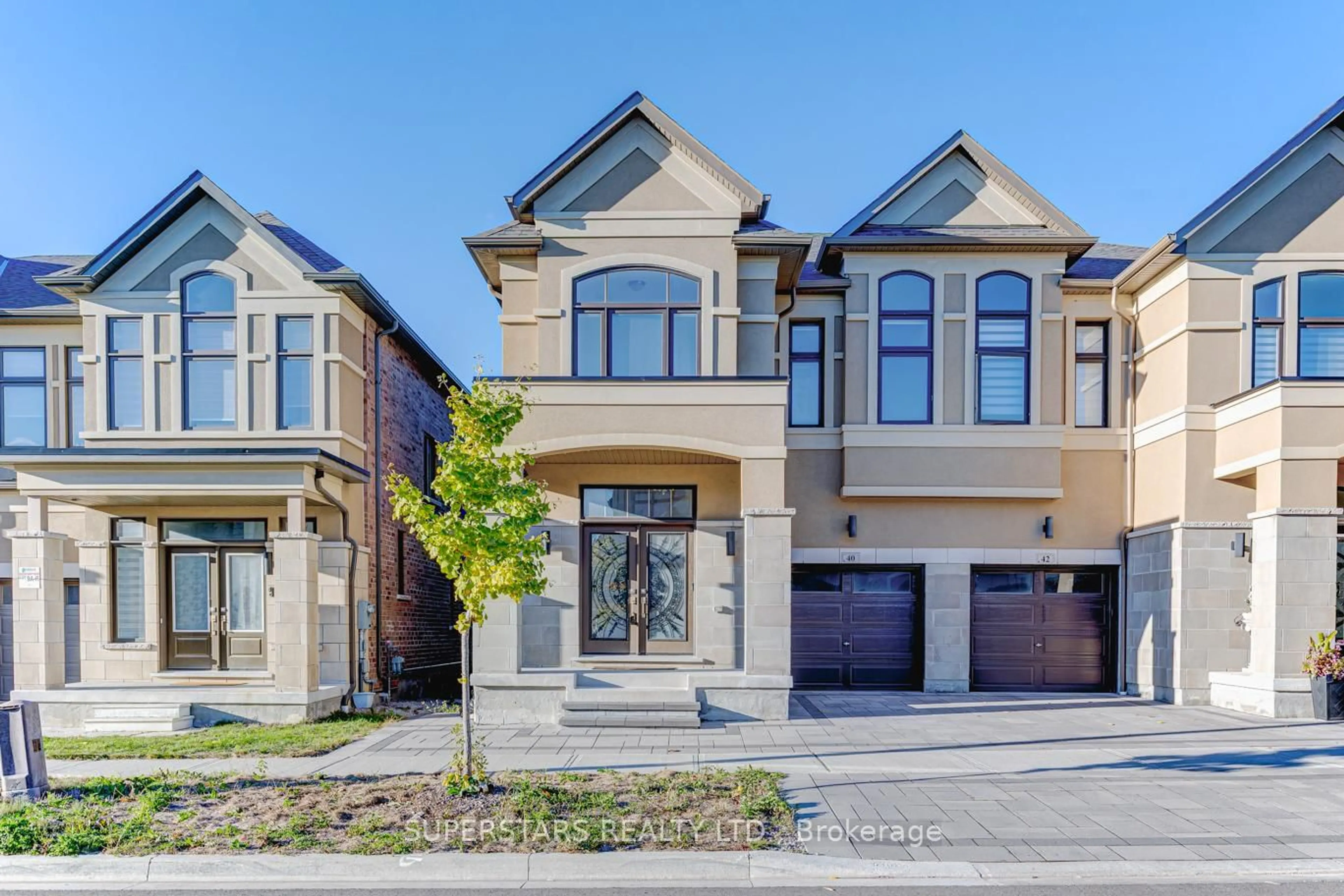 Home with brick exterior material, street for 40 Boiton St, Richmond Hill Ontario L4S 0M1