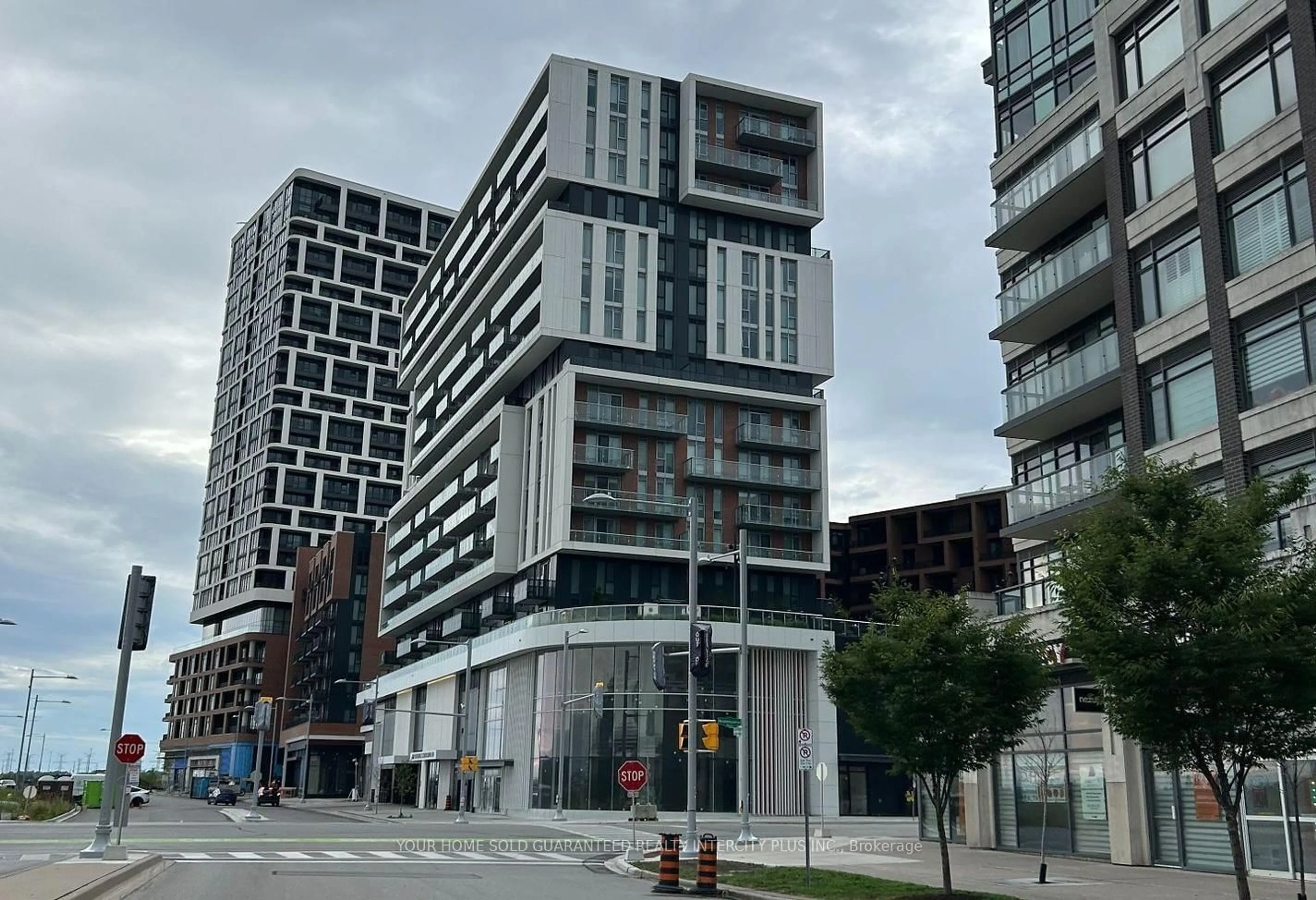 Unknown for 292 Verdale Crossing #B917, Markham Ontario L6G 0H6