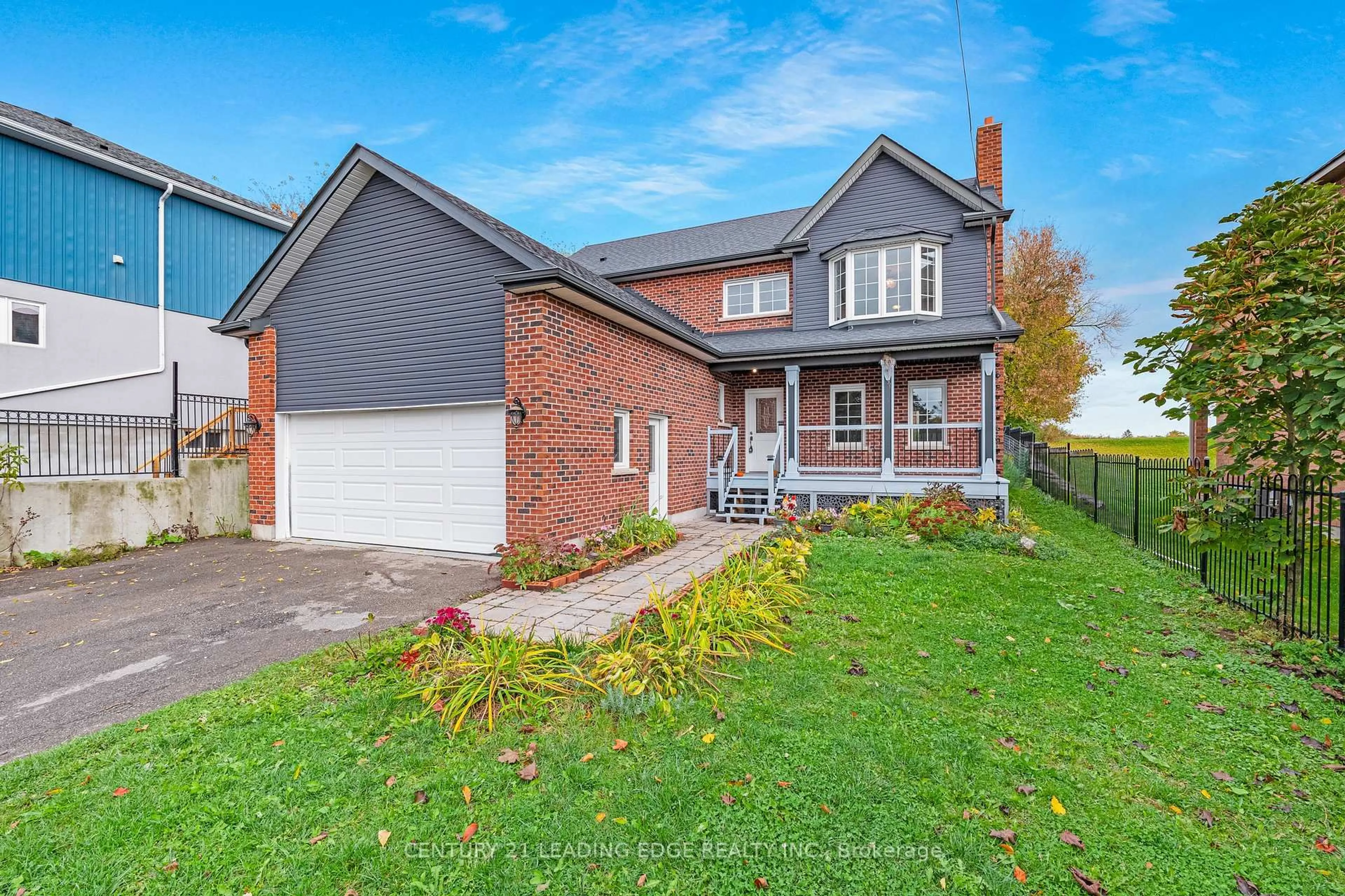 Home with brick exterior material, street for 34 Mitchell Ave, Whitchurch-Stouffville Ontario L4A 7X3