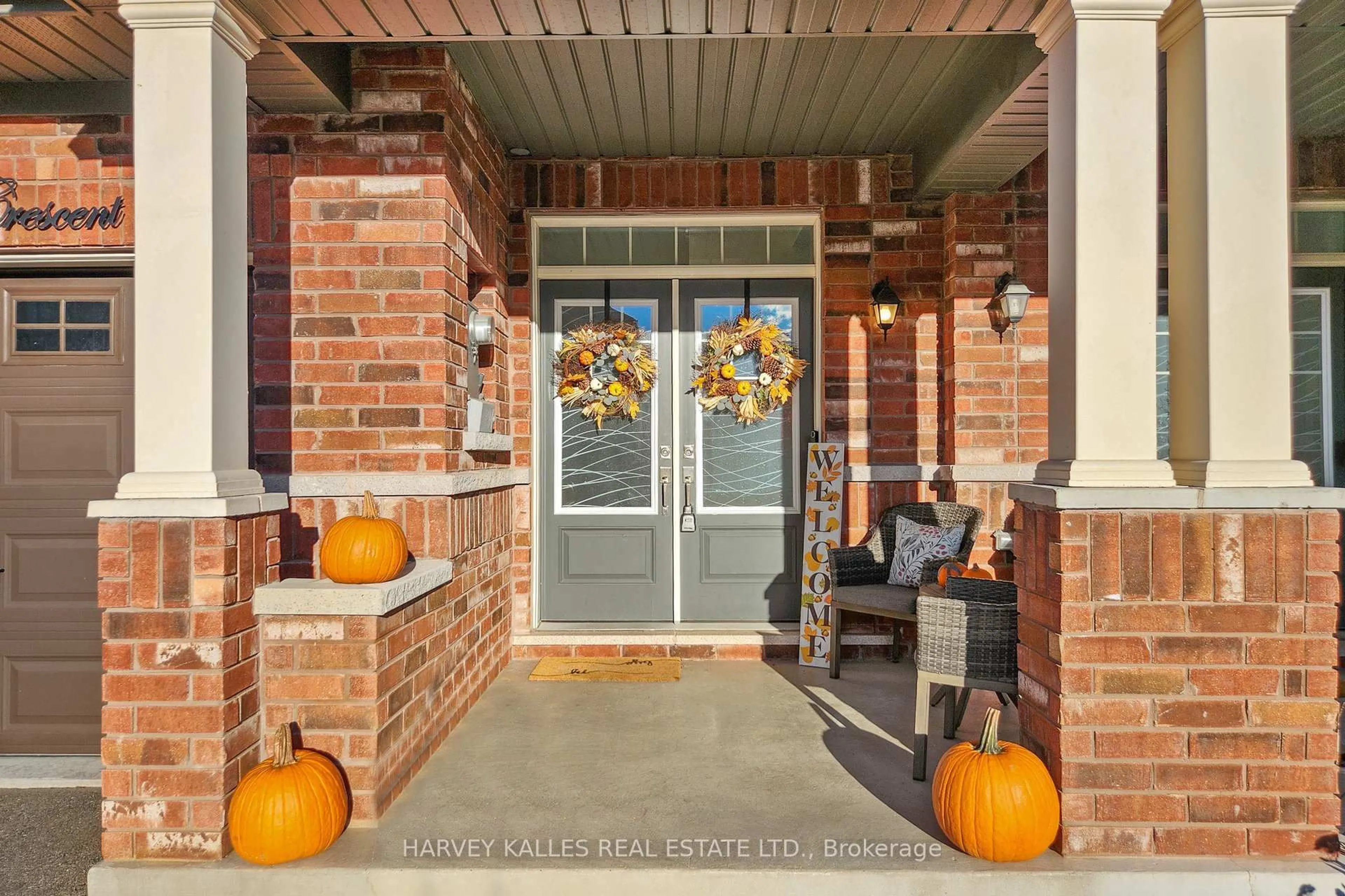 Indoor entryway for 41 Selby Cres, Bradford West Gwillimbury Ontario L3Z 0V3