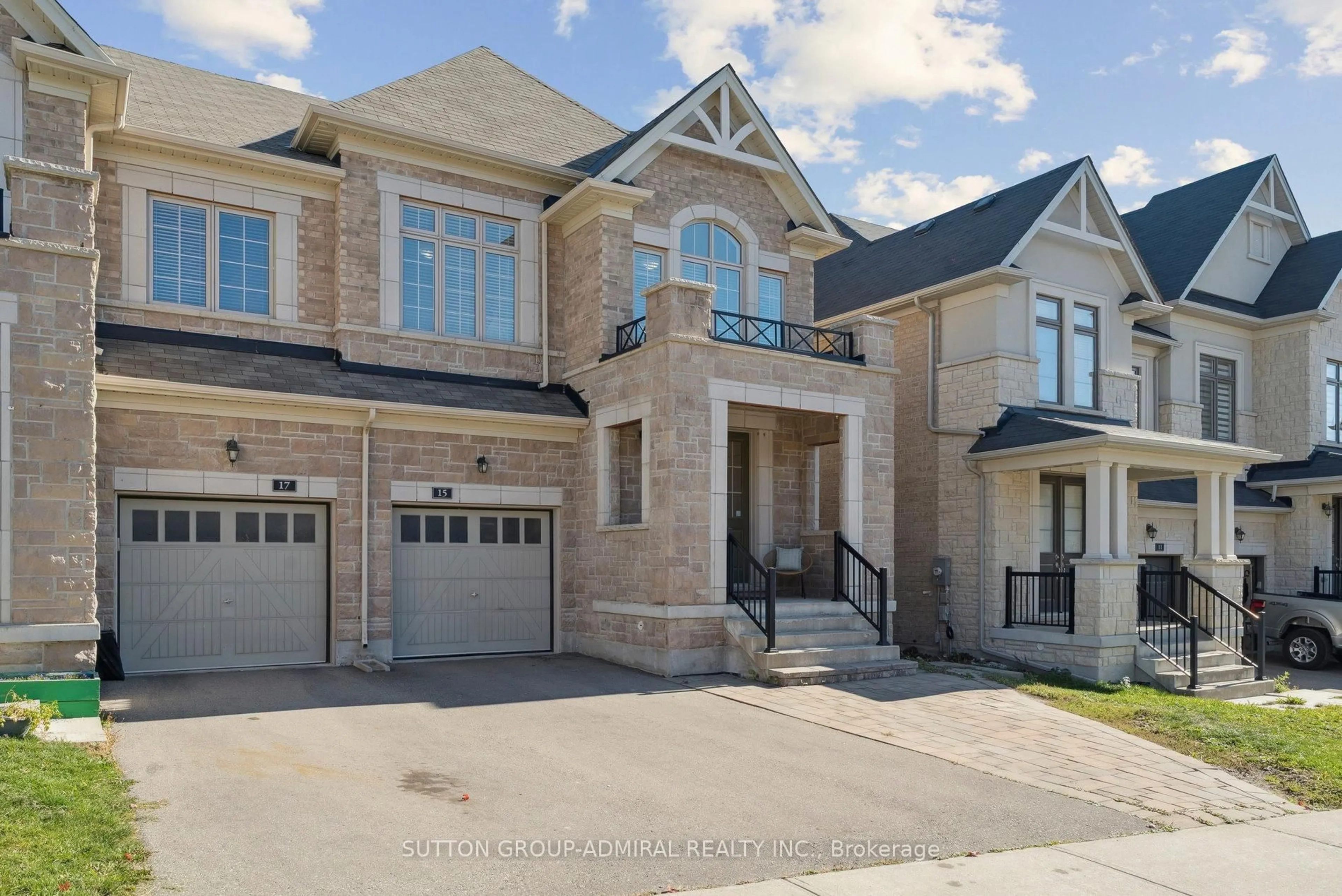 Home with brick exterior material, street for 15 john smith St, East Gwillimbury Ontario L9N 0S7