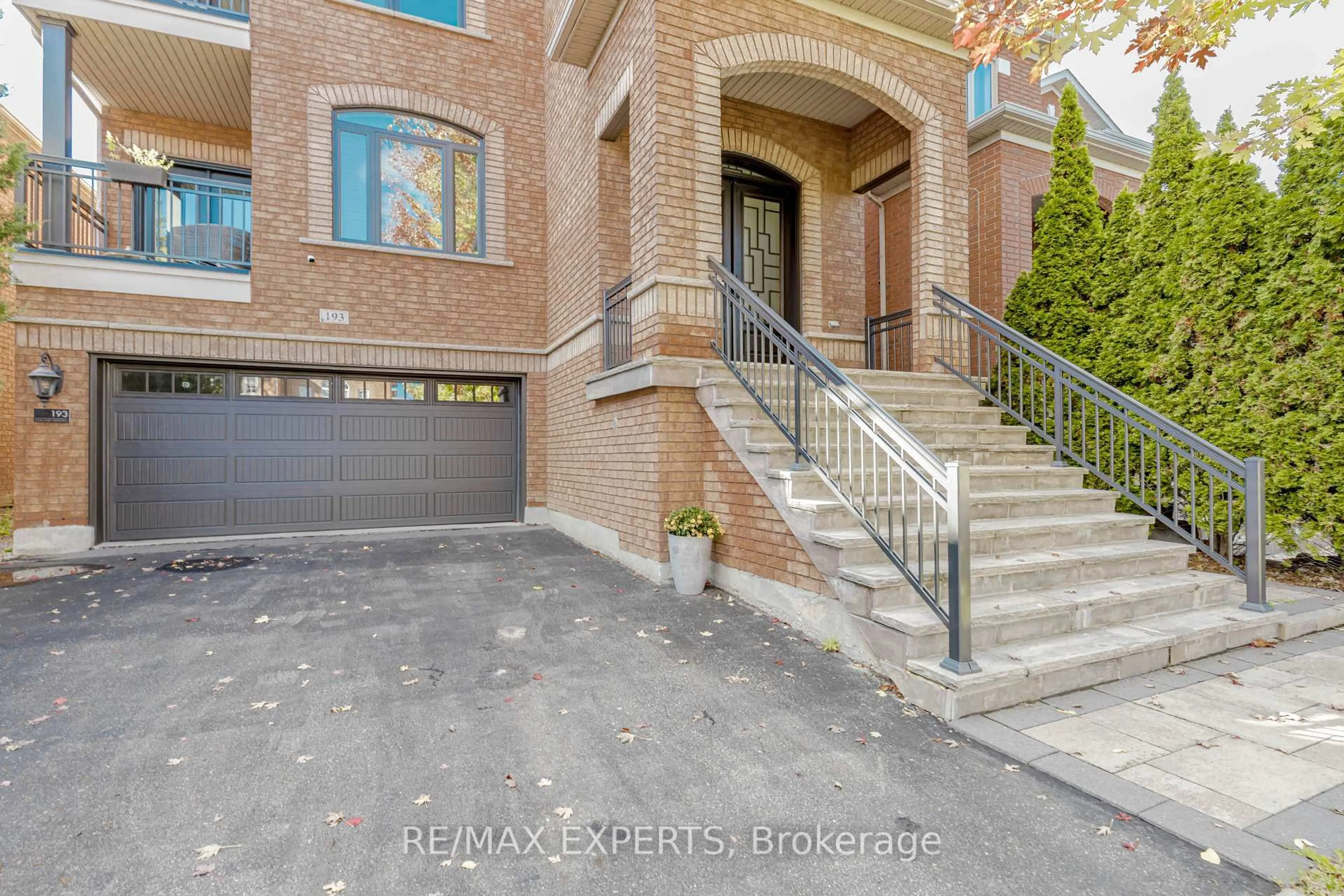 Unknown for 193 Fairlane Cres, Vaughan Ontario L4H 2H1