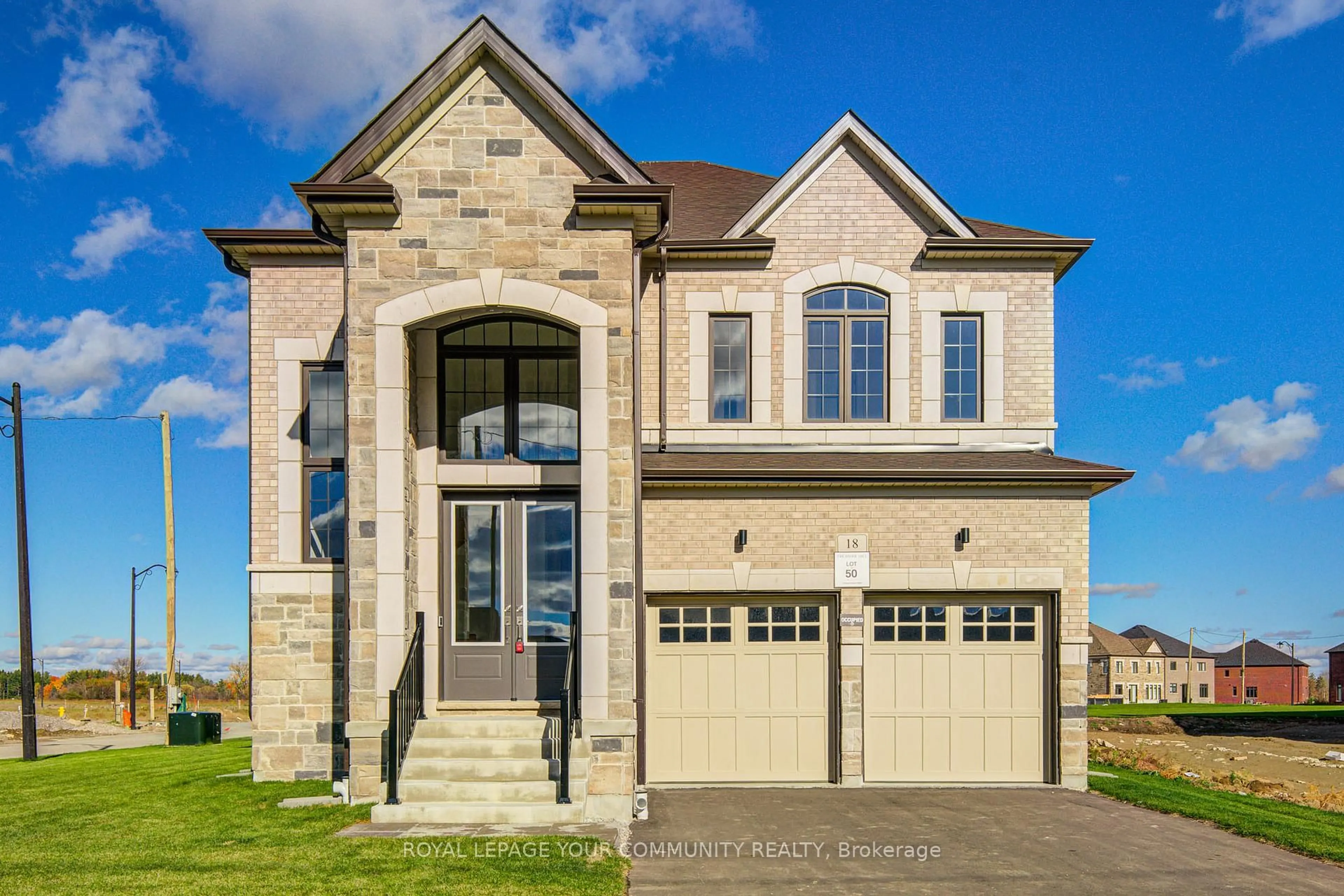 Home with brick exterior material, street for 18 Shadyridge St, King Ontario L7B 1B4