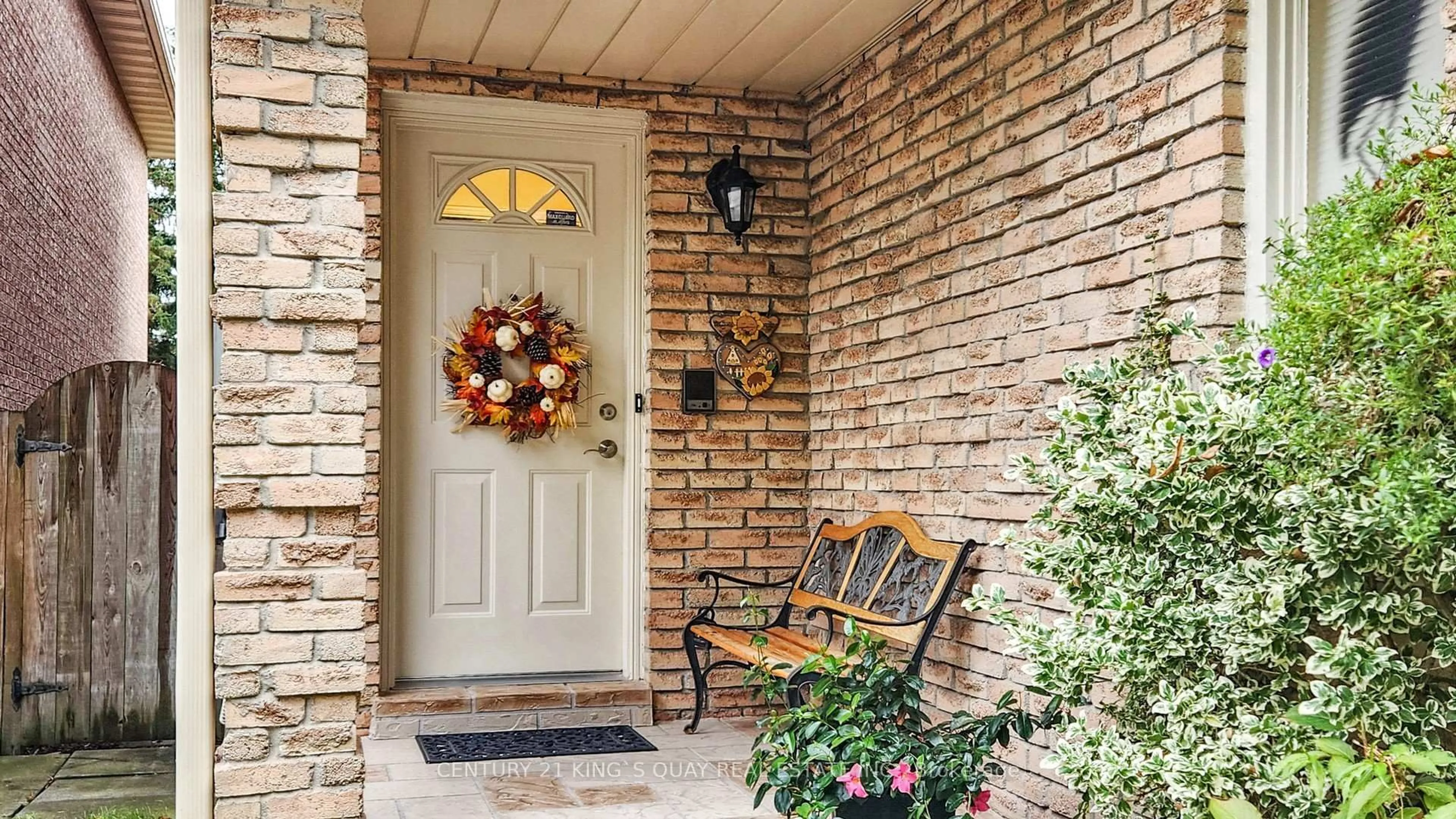 Indoor entryway for 47 Radford Cres, Markham Ontario L3P 4A2