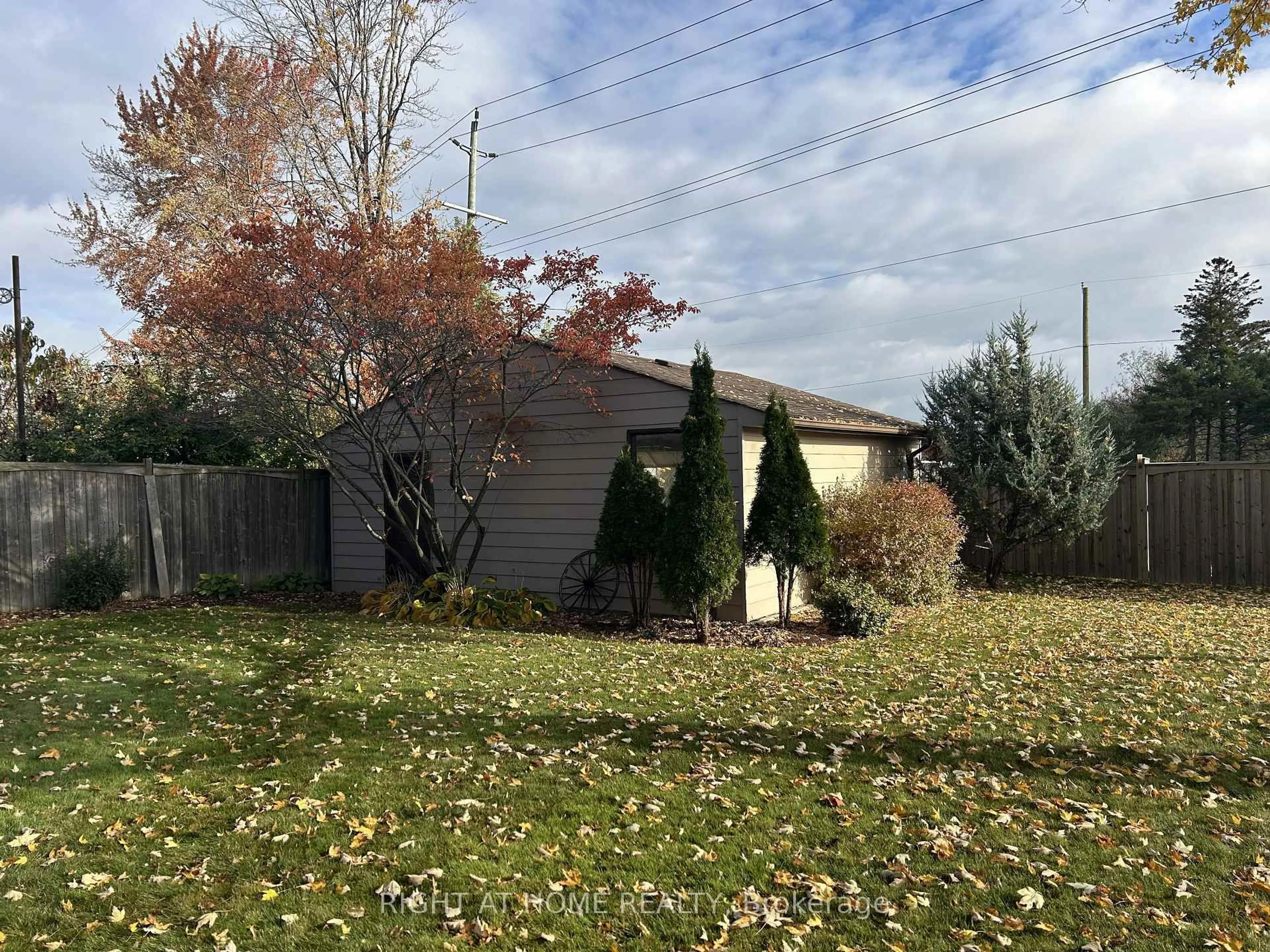 Unknown for 377 Parkwood Ave, Bradford West Gwillimbury Ontario L3Z 2W9