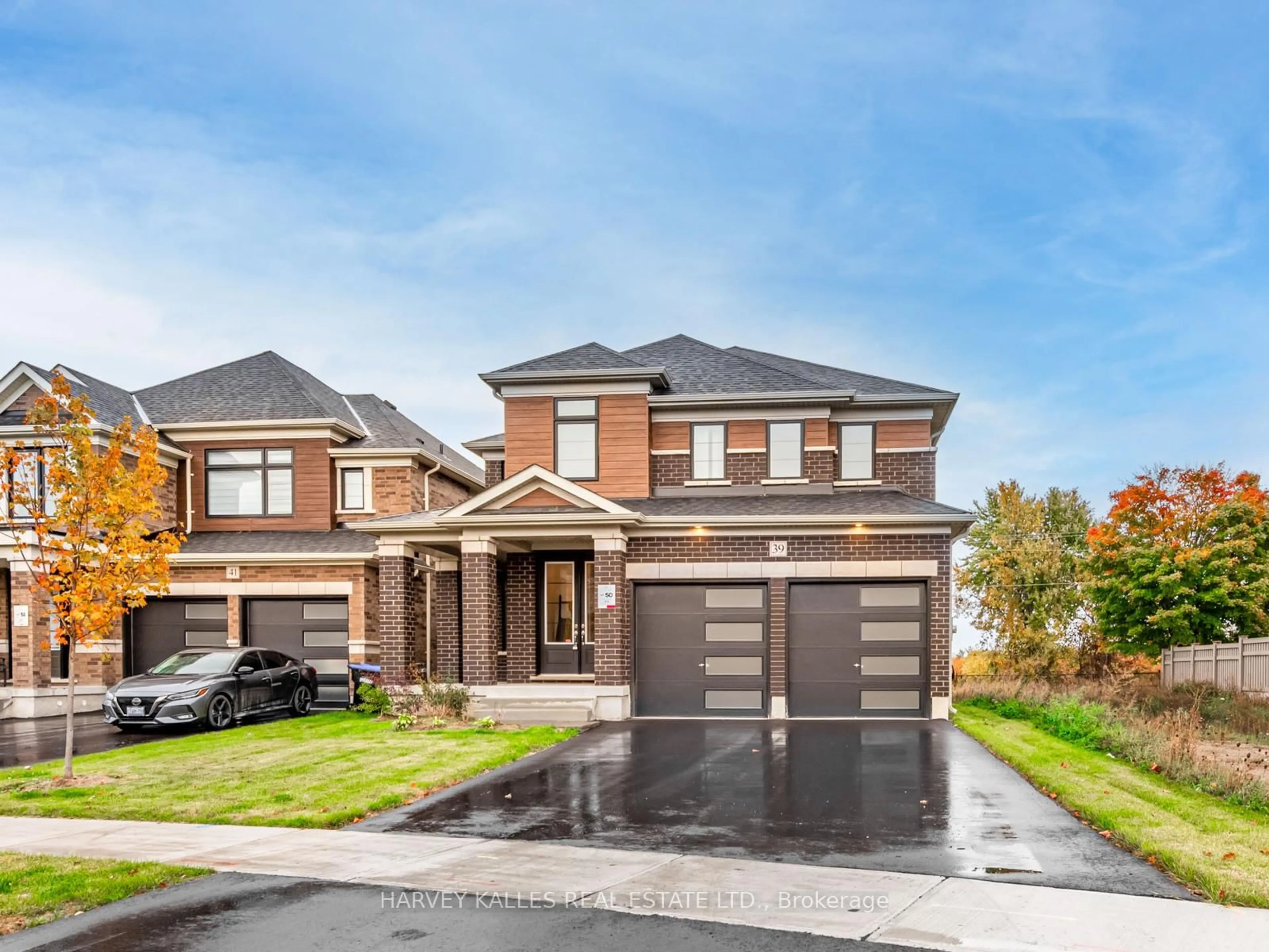 Home with brick exterior material, street for 39 Sandhill Cres, Adjala-Tosorontio Ontario L0G 1W0