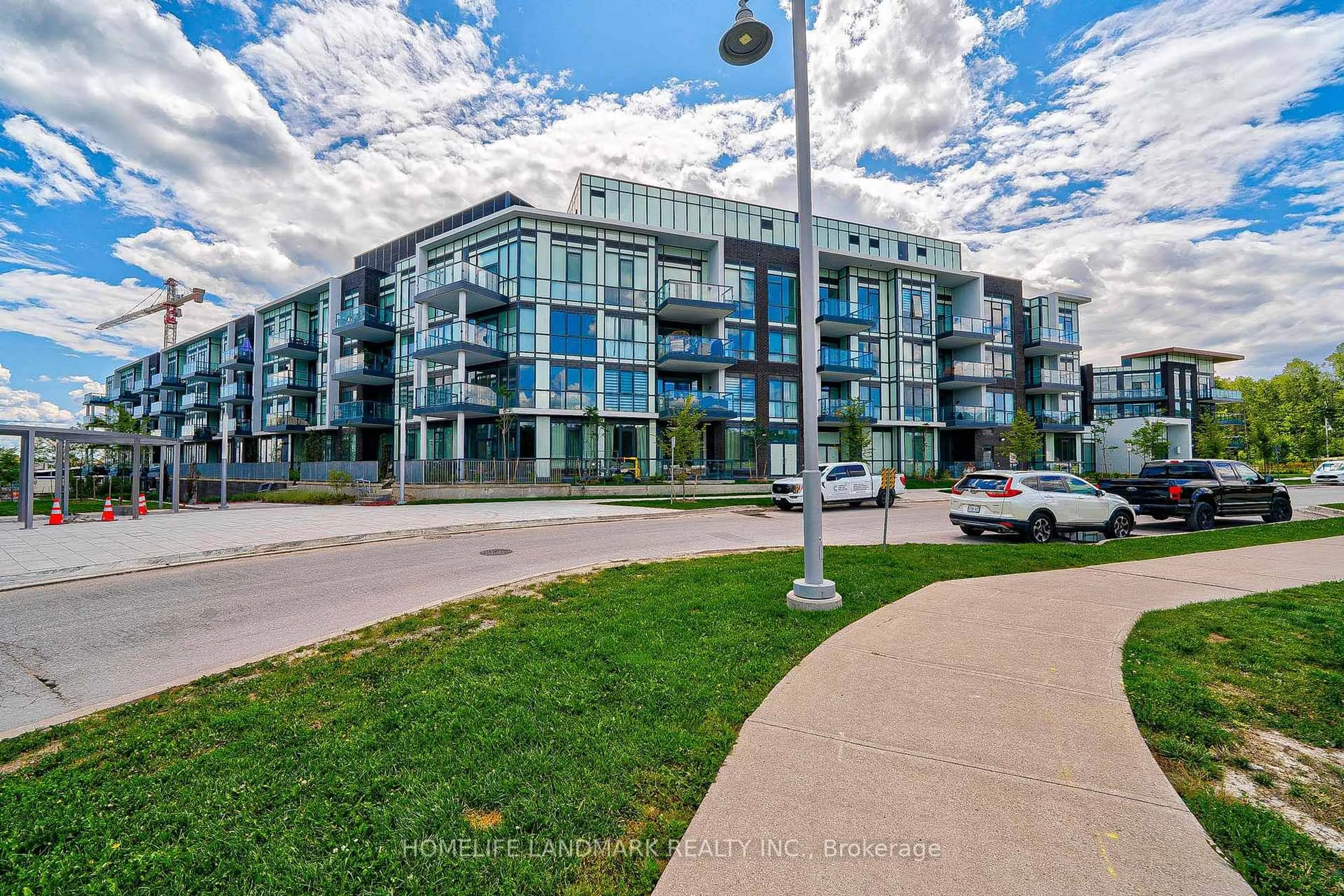 Patio, unknown for 415 Sea Ray Ave #312, Innisfil Ontario L9S 0R5
