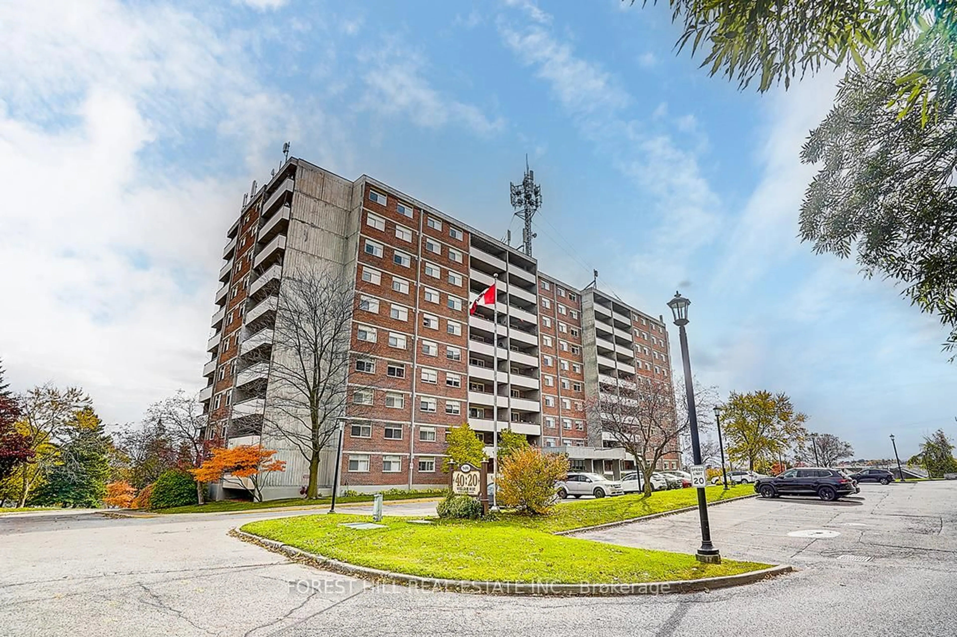 Unknown for 40 William Roe Blvd #706, Newmarket Ontario L3Y 5N4