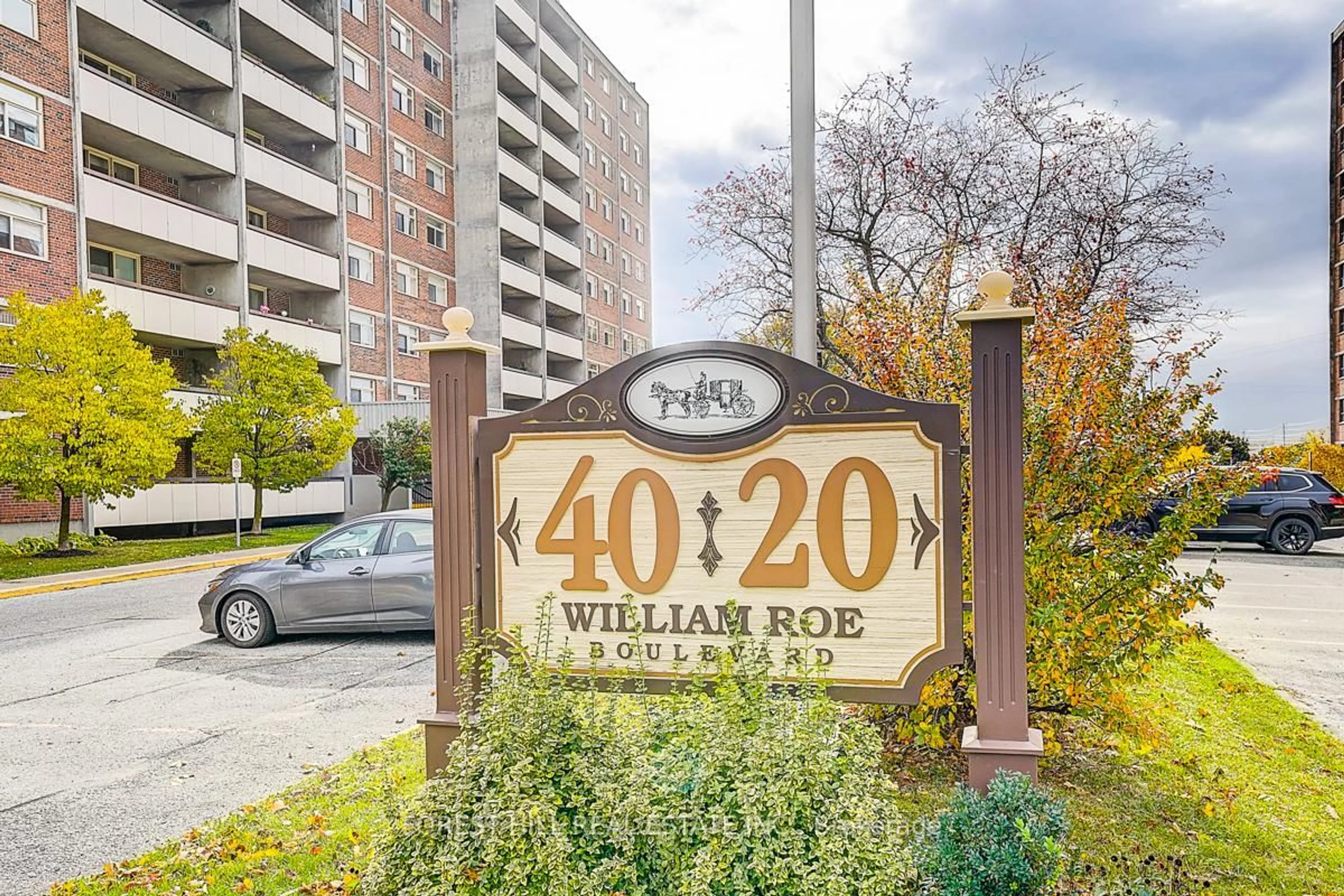 Unknown for 40 William Roe Blvd #706, Newmarket Ontario L3Y 5N4
