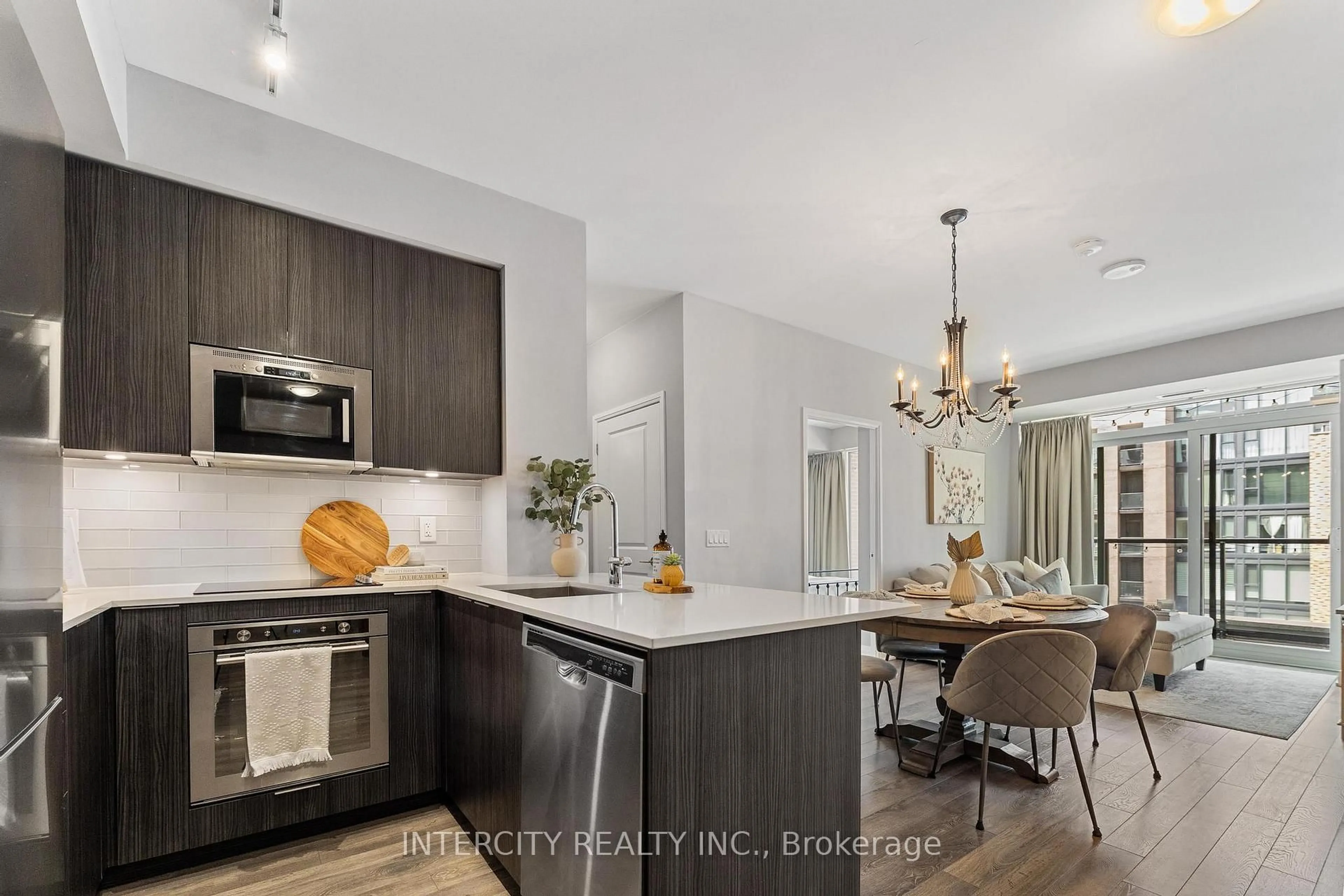 Open concept kitchen, unknown for 99 Eagle Rock Way #627, Vaughan Ontario L6A 5A7