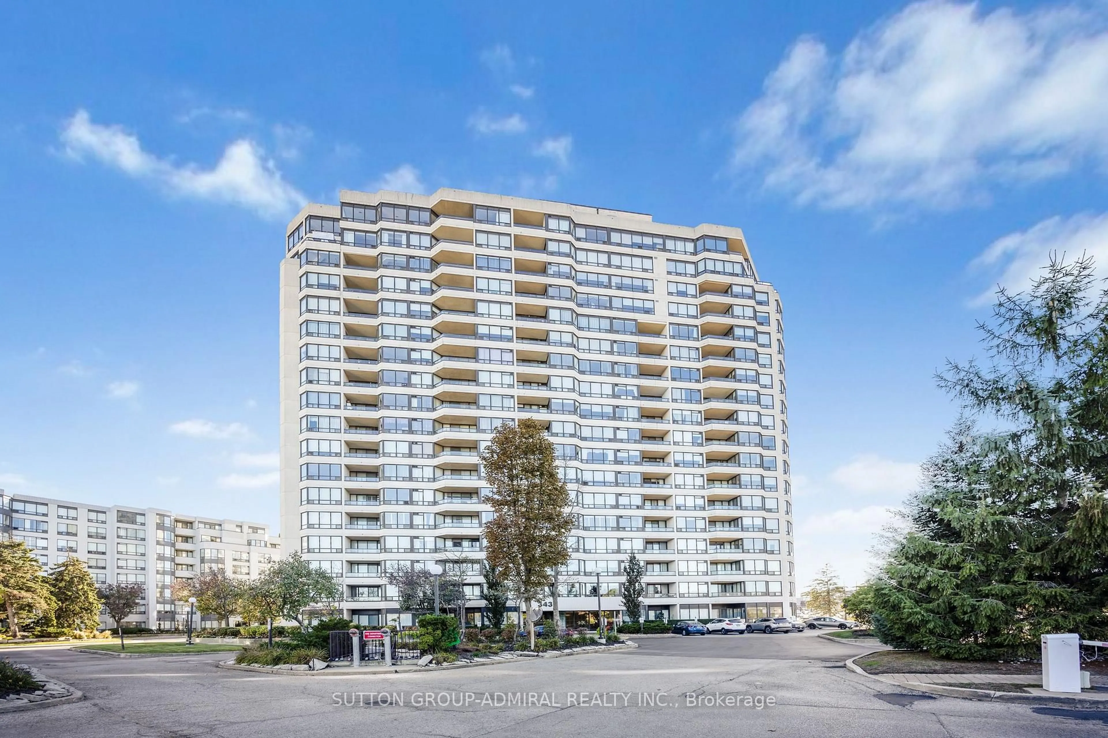 A pic from outside/outdoor area/front of a property/back of a property/a pic from drone, building for 343 Clark Ave #1402, Vaughan Ontario L4J 7K5