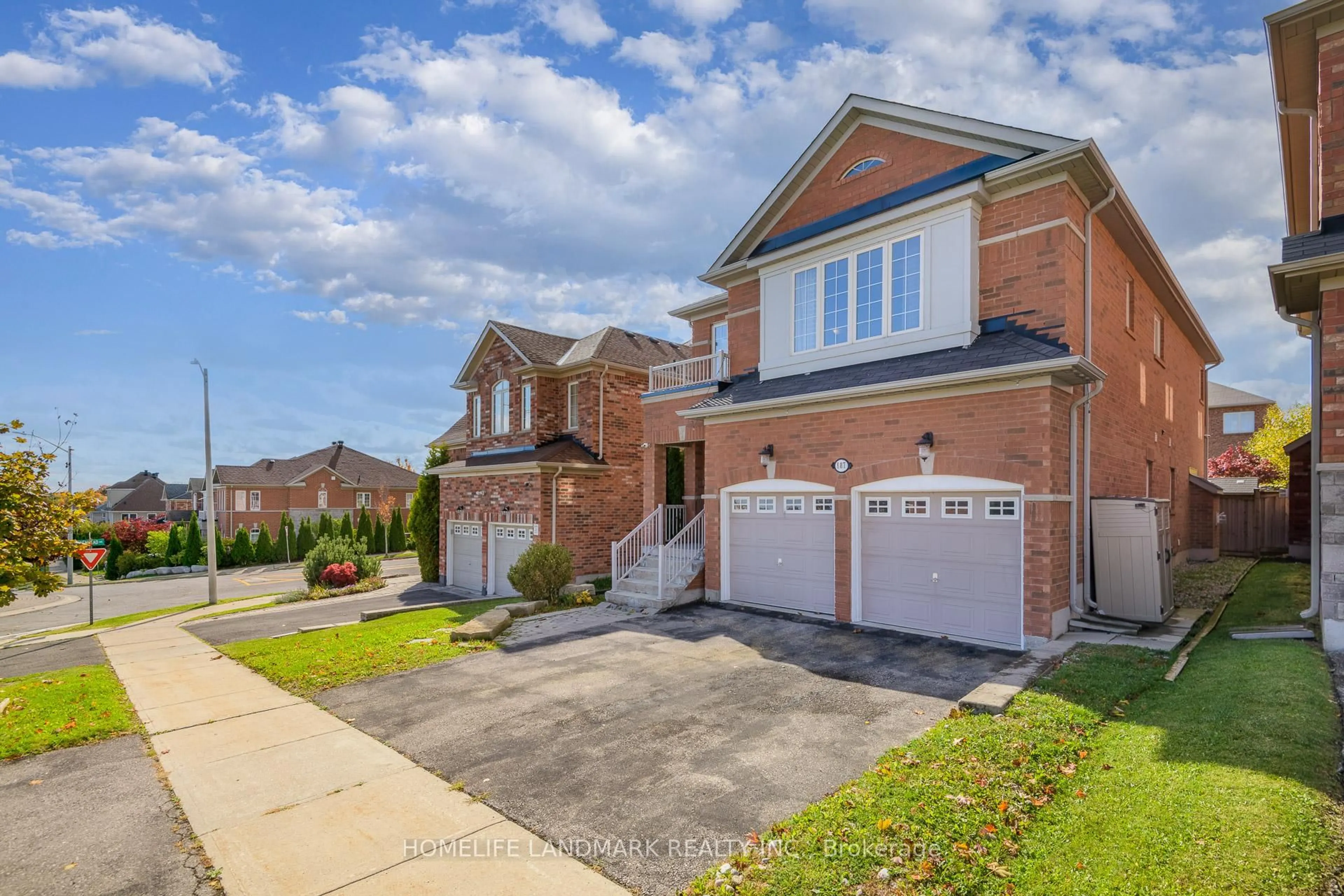 Home with brick exterior material, street for 187 Colesbrook Rd, Richmond Hill Ontario L4S 0C5