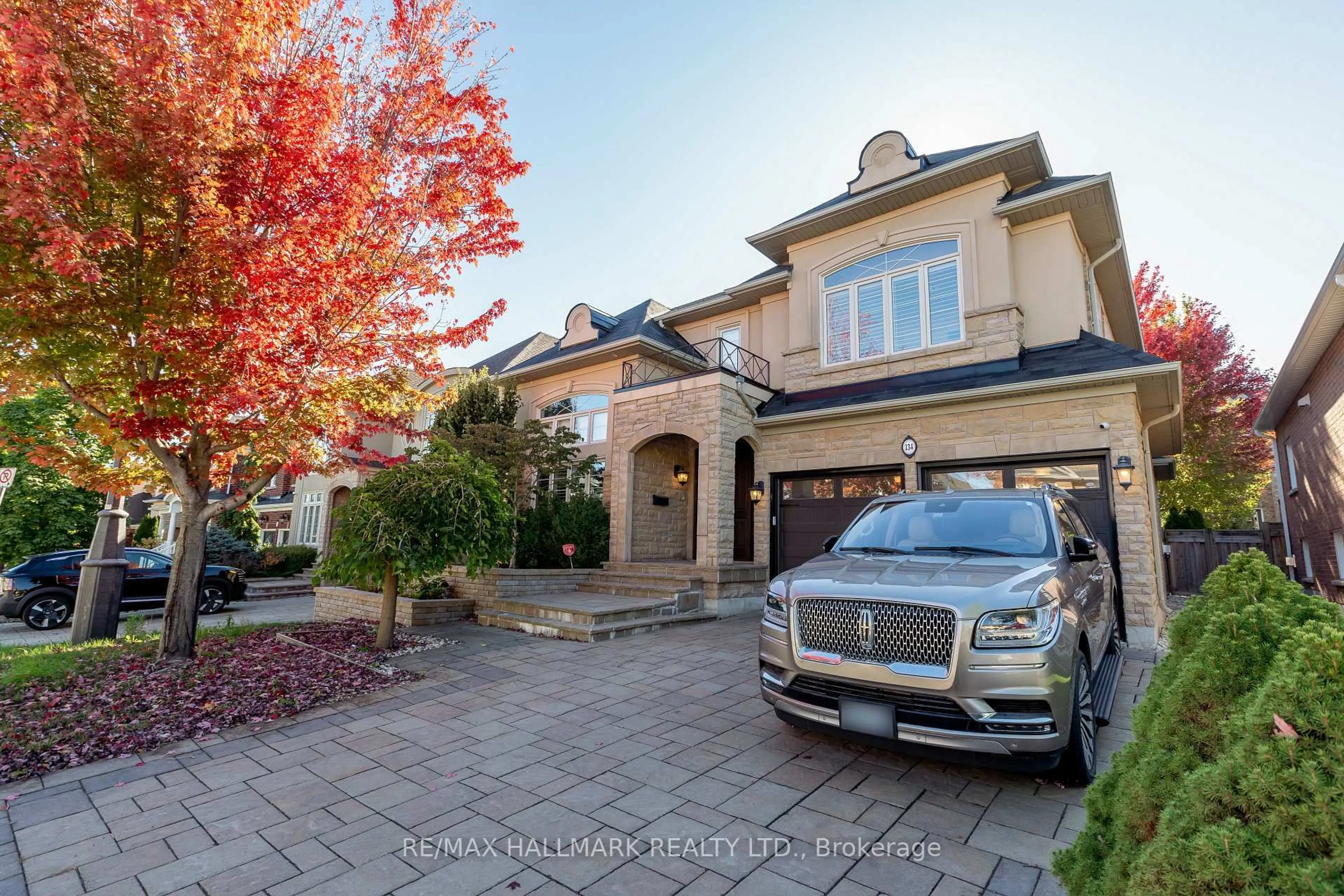 Home with brick exterior material, street for 134 Kane Cres, Aurora Ontario L4G 0C7