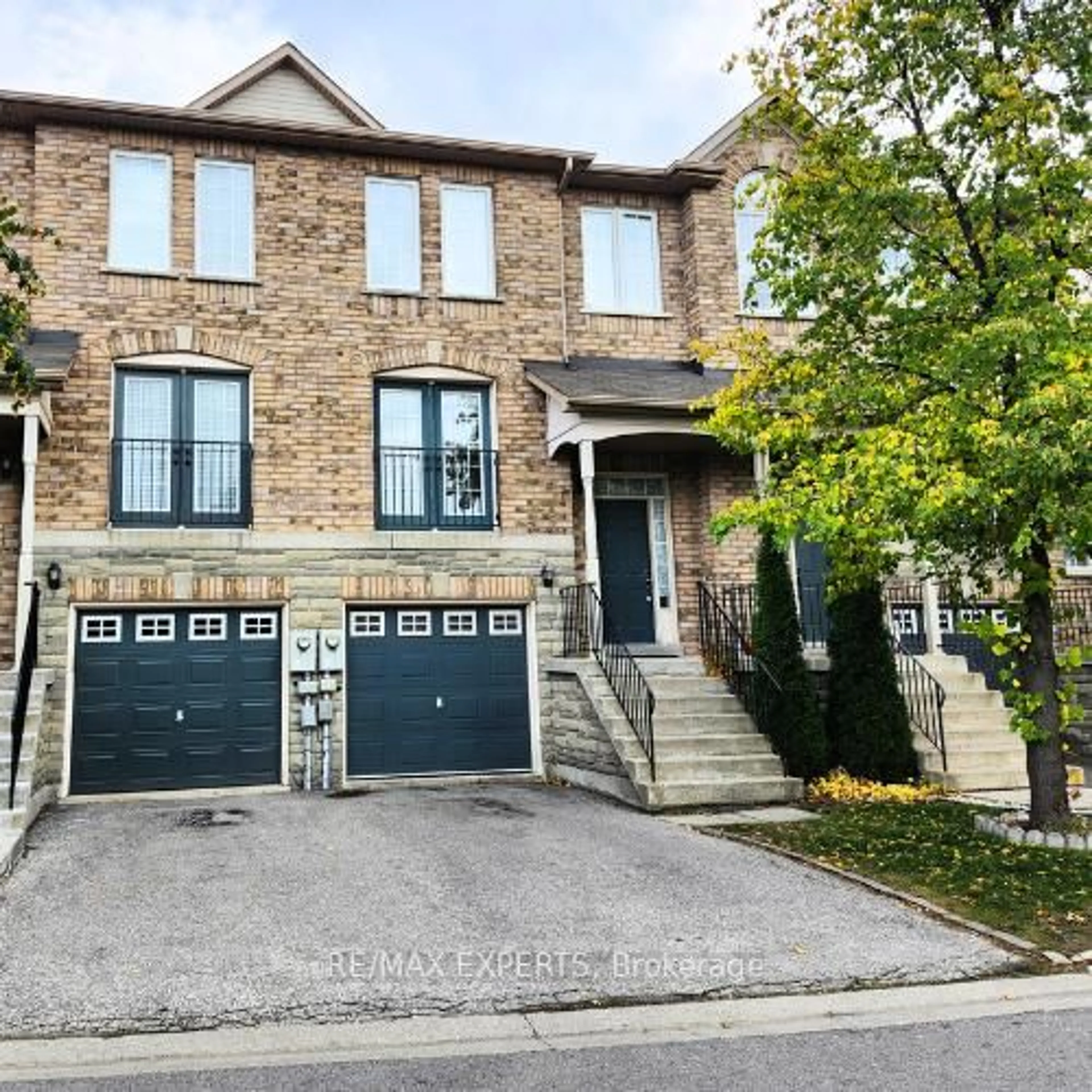Home with brick exterior material, street for 19 Foxchase Ave #31, Vaughan Ontario L4L 9M9