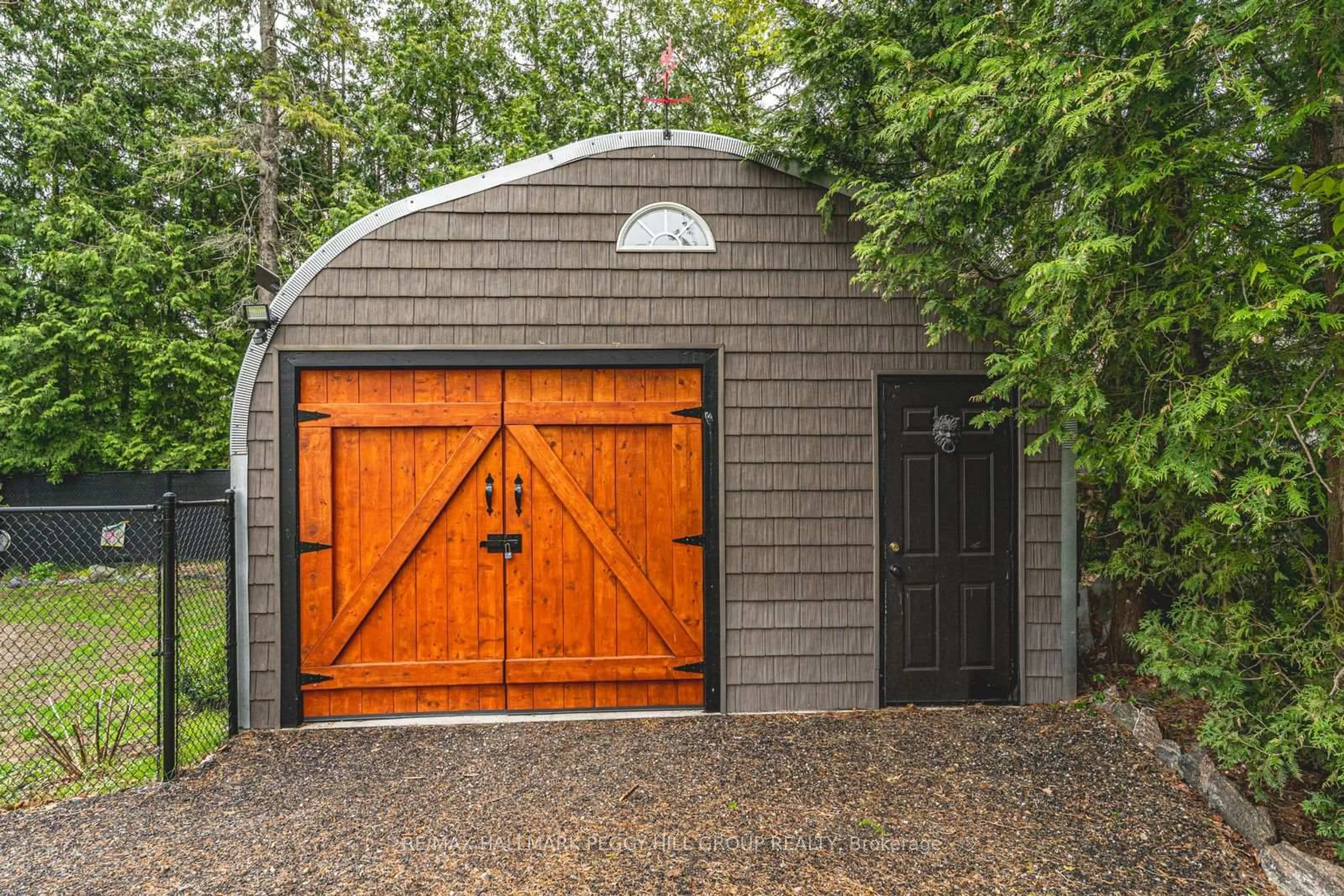 Shed for 759 Florence Rd, Innisfil Ontario L9S 2E2