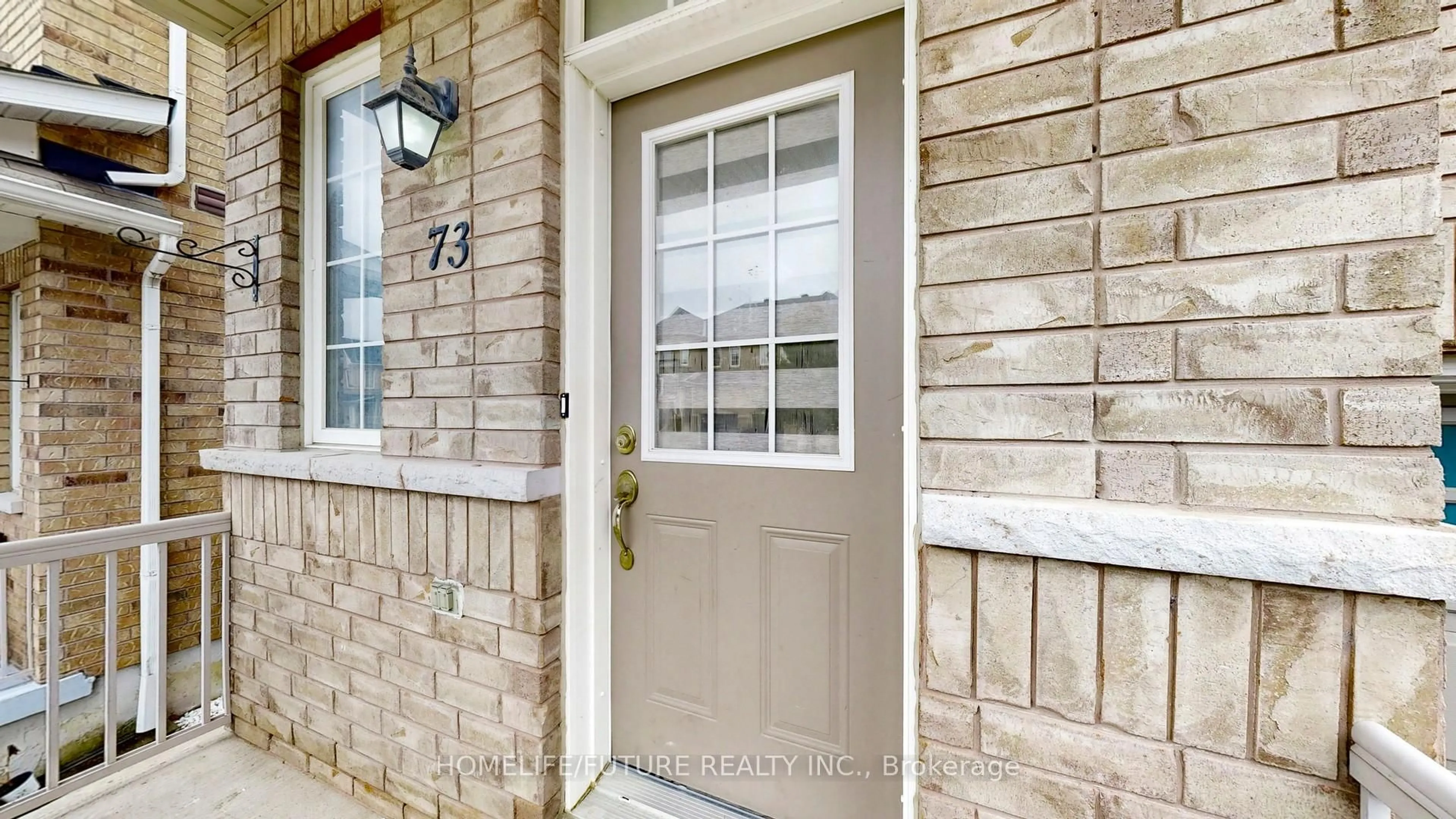 Indoor entryway for 73 Coleluke Lane, Markham Ontario L3S 0B8