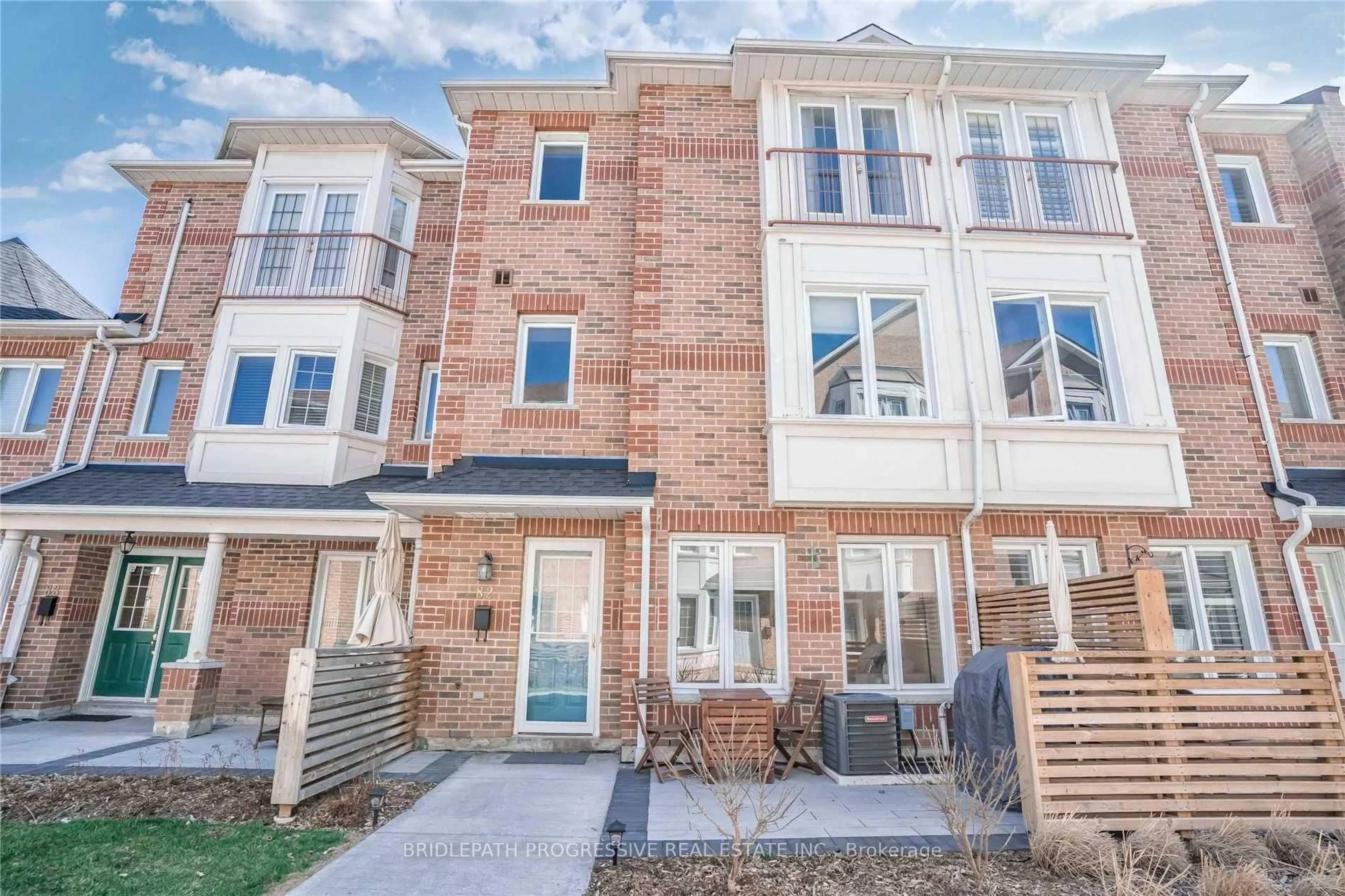 Home with brick exterior material, street for 151 Townsgate Dr #82, Vaughan Ontario L4J 8J7
