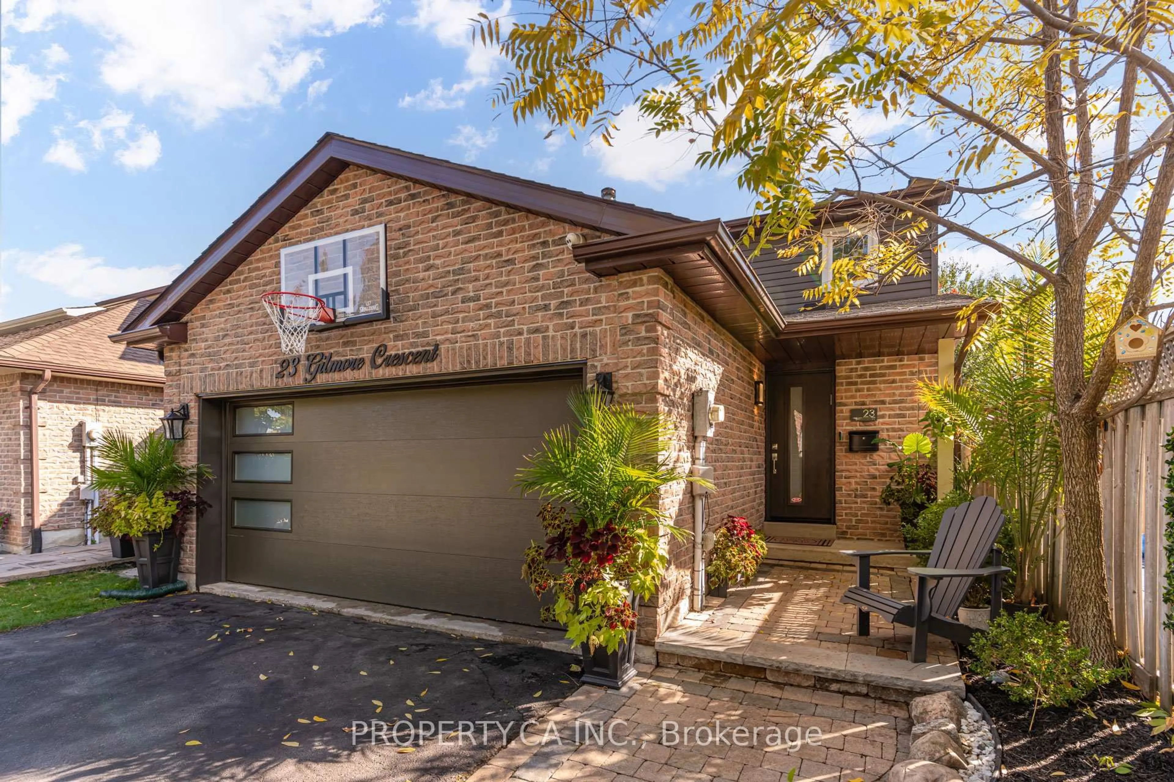Home with brick exterior material, street for 23 Gilmore Cres, Vaughan Ontario L4J 2Z9