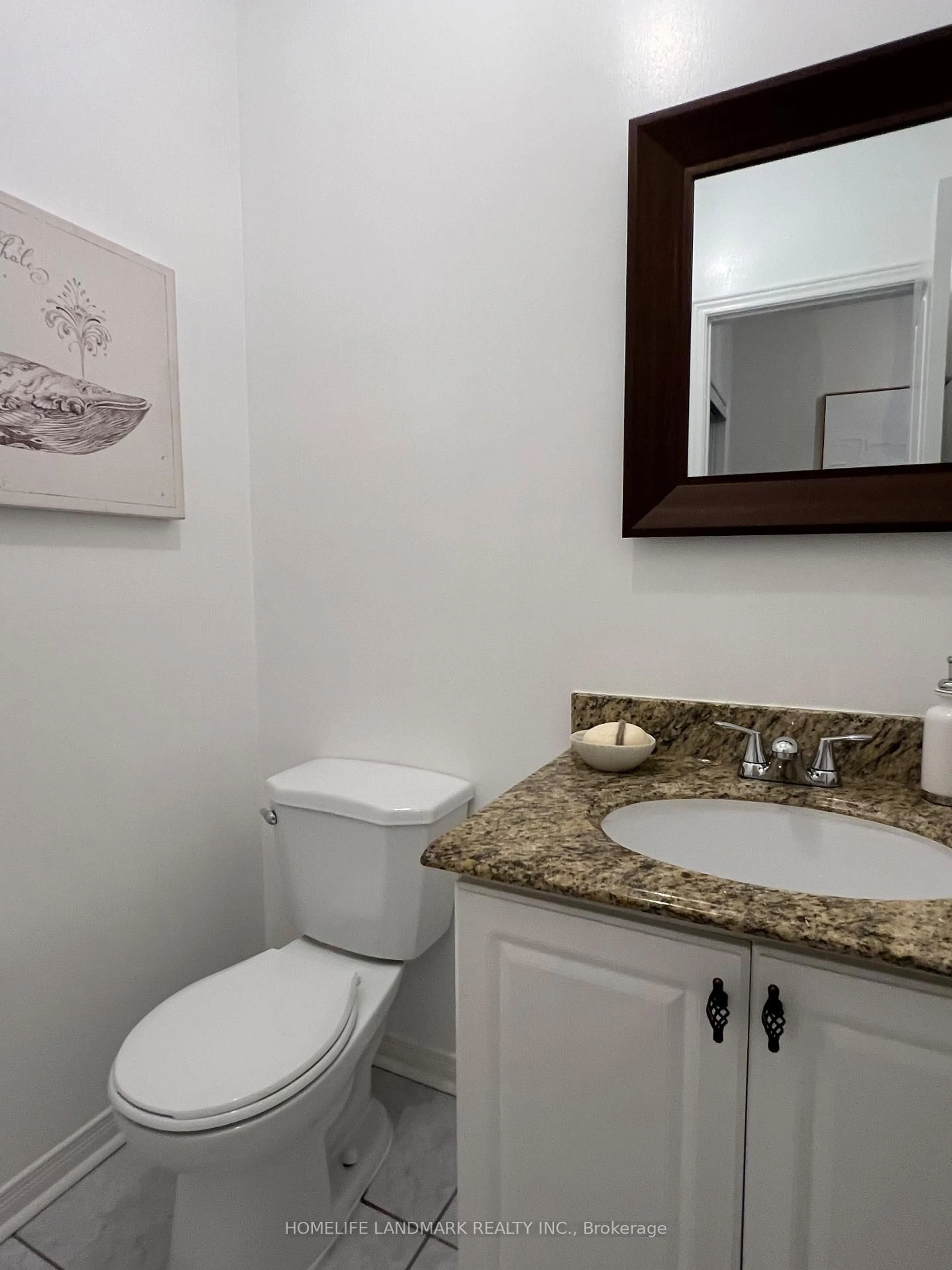 Standard bathroom, ceramic/tile floor for 55 Quetico Dr, Richmond Hill Ontario L4B 4J2