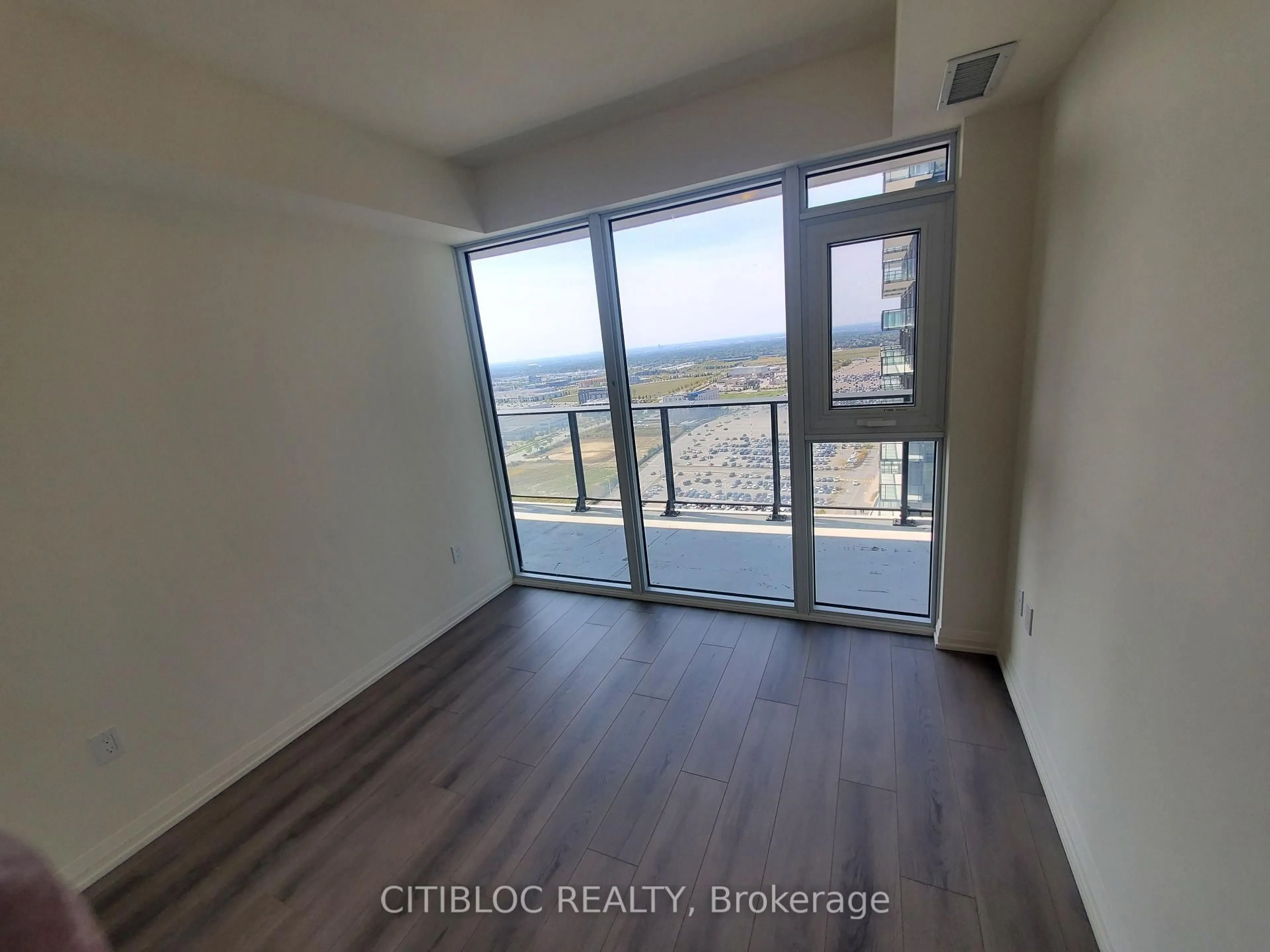 A pic of a room for 8960 Jane St #2311, Vaughan Ontario L4K 2M9