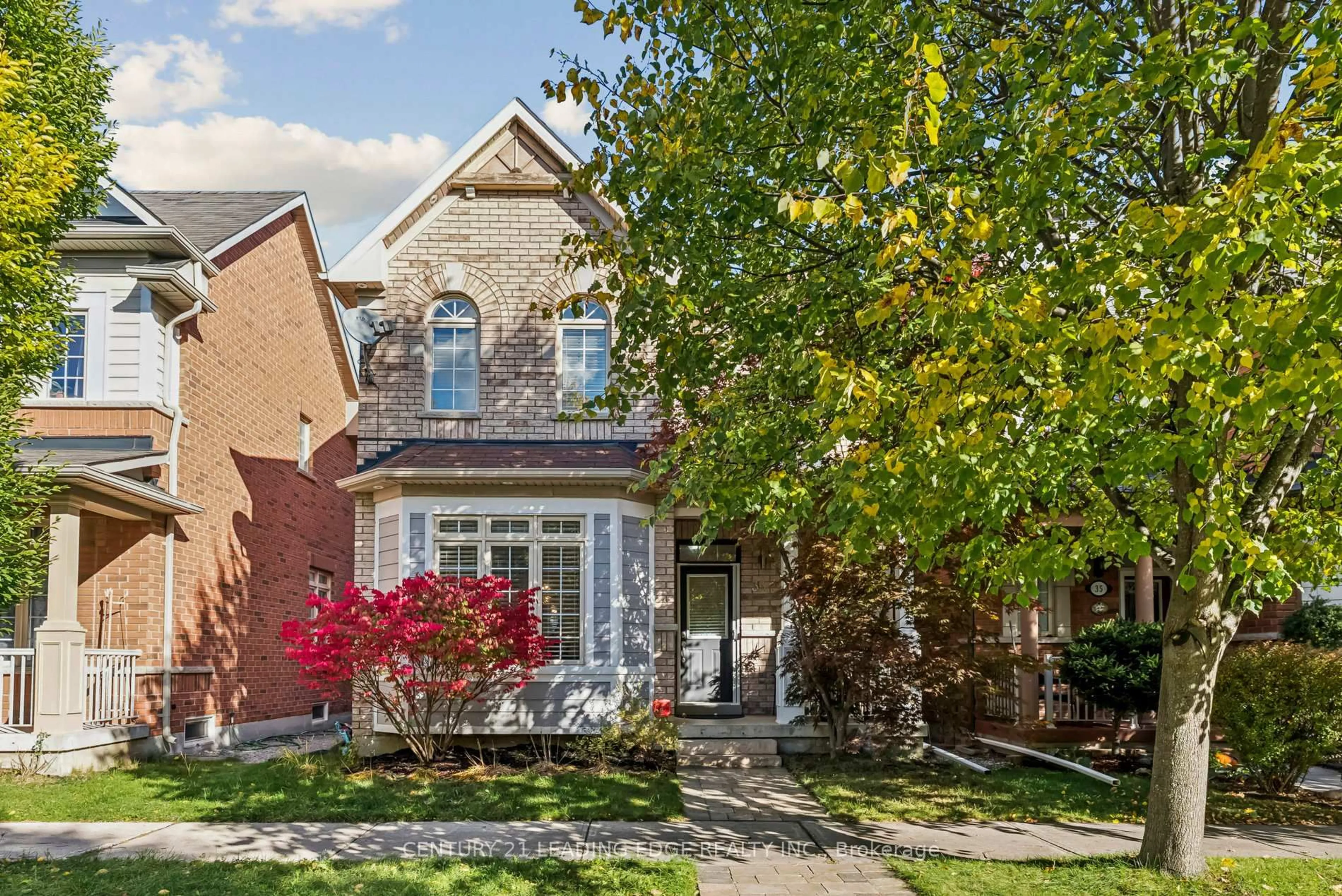 Home with brick exterior material, street for 33 Evaridge Dr, Markham Ontario L6B 1E7